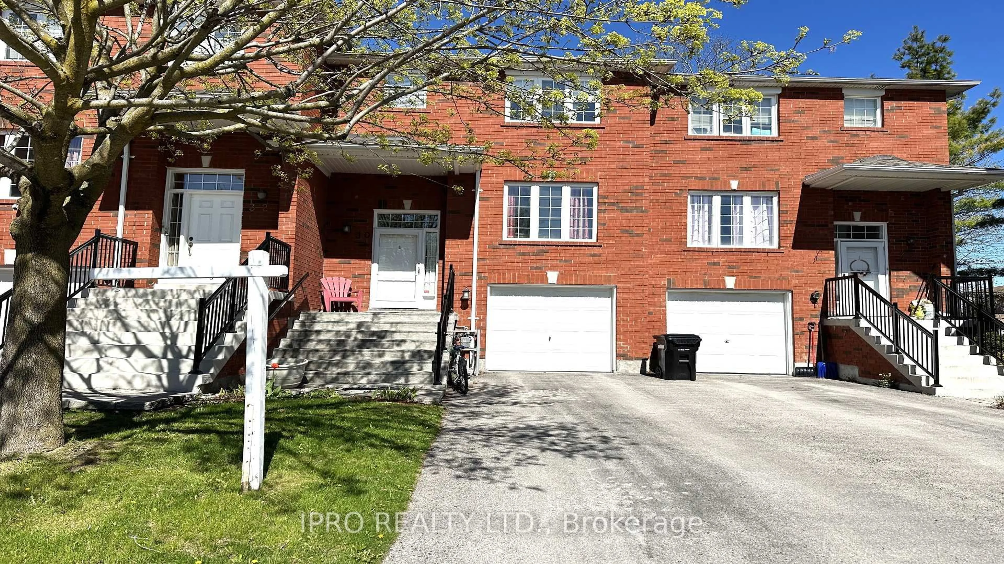 Home with brick exterior material, street for 30 Village Green Lane, Bradford West Gwillimbury Ontario L3Z 3E7