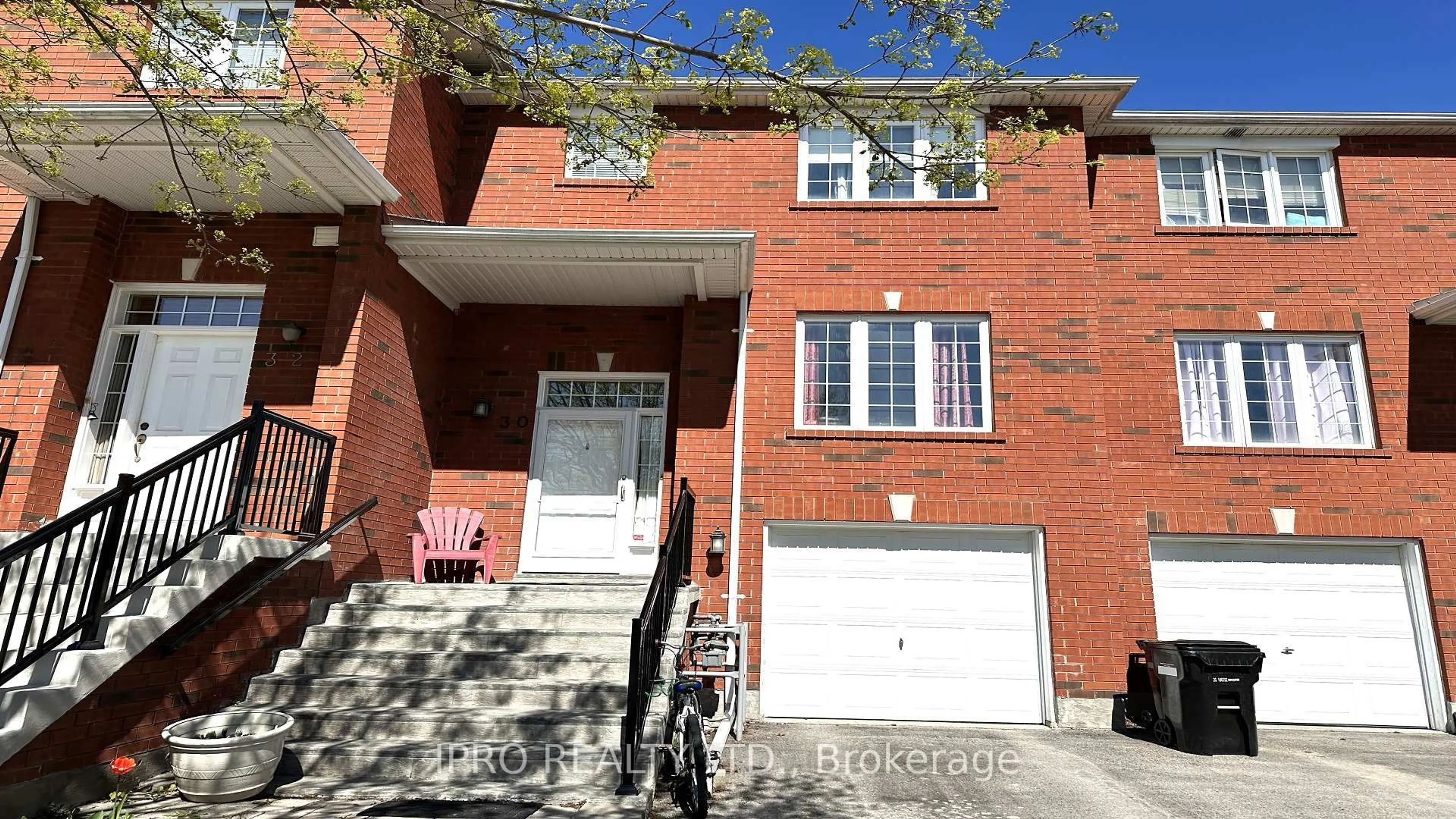 Home with brick exterior material, street for 30 Village Green Lane, Bradford West Gwillimbury Ontario L3Z 3E7