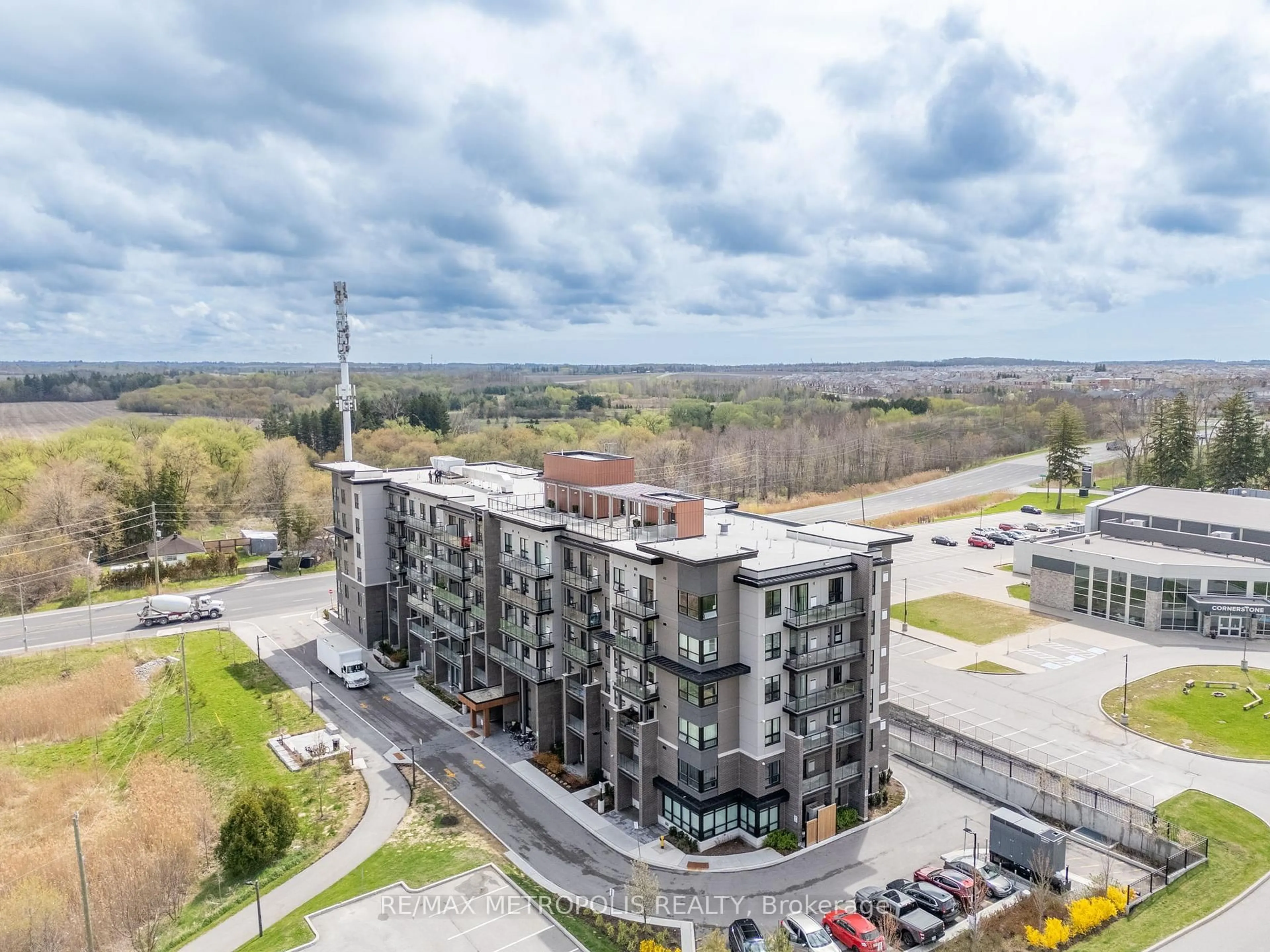 A pic from outside/outdoor area/front of a property/back of a property/a pic from drone, city buildings view from balcony for 9700 Ninth Line #212, Markham Ontario L6B 1A8
