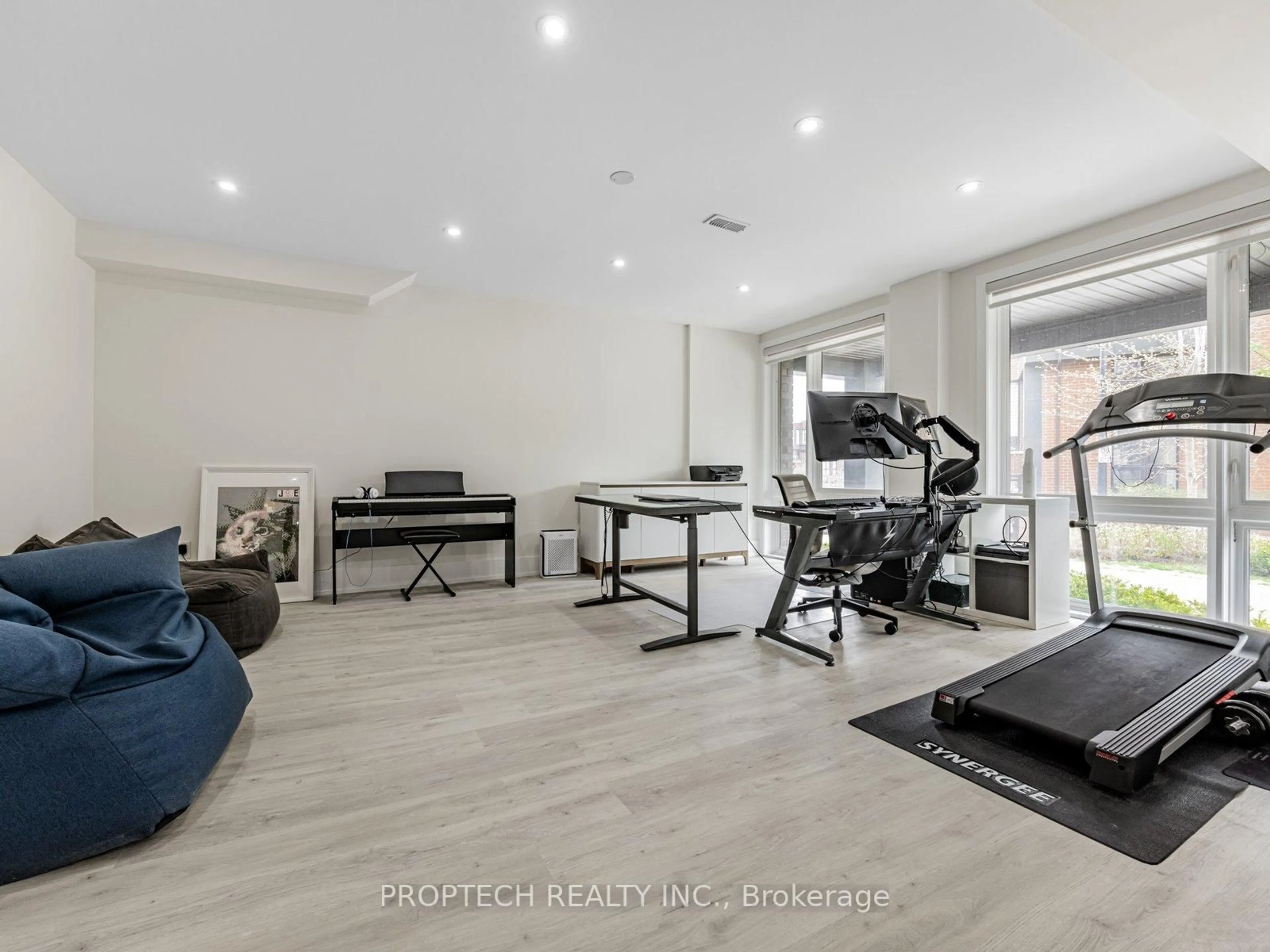 Gym or fitness room for 45 Thorncrest Dr, Vaughan Ontario L4J 0K1