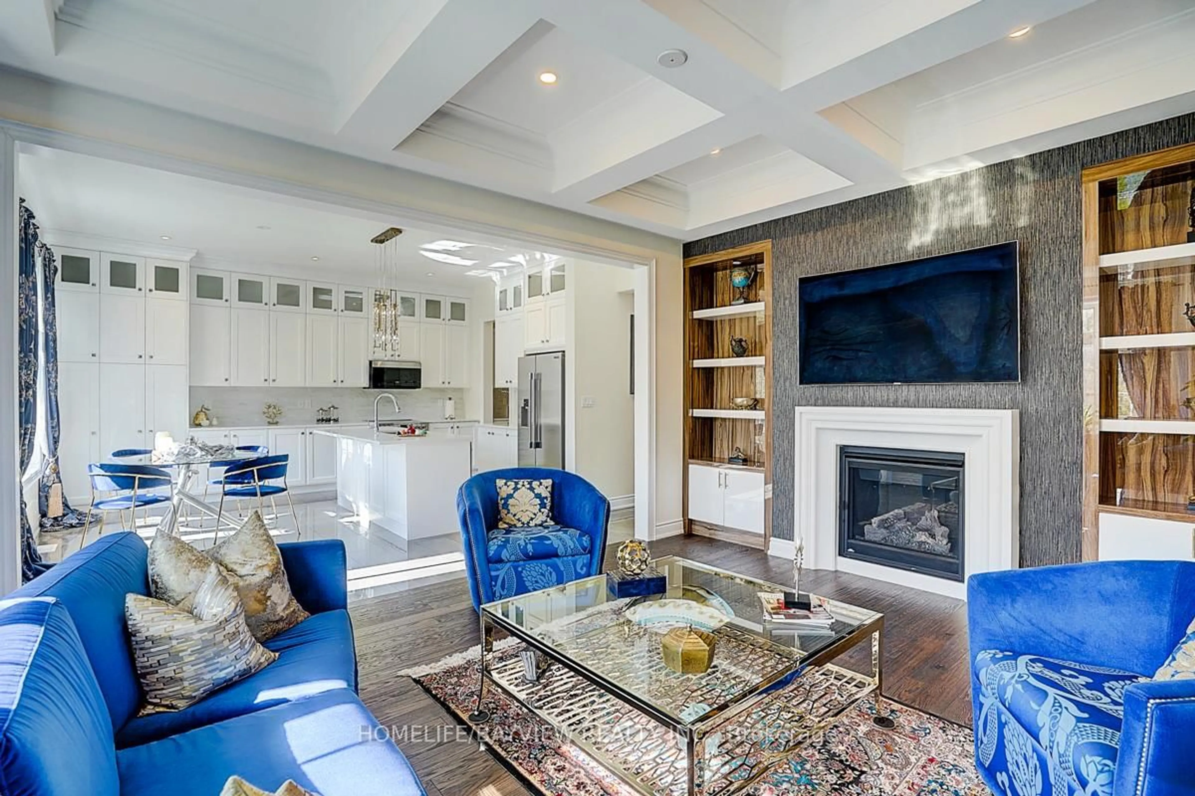 Living room with furniture, ceramic/tile floor for 326 WORTHINGTON Ave, Richmond Hill Ontario L4K 1G1