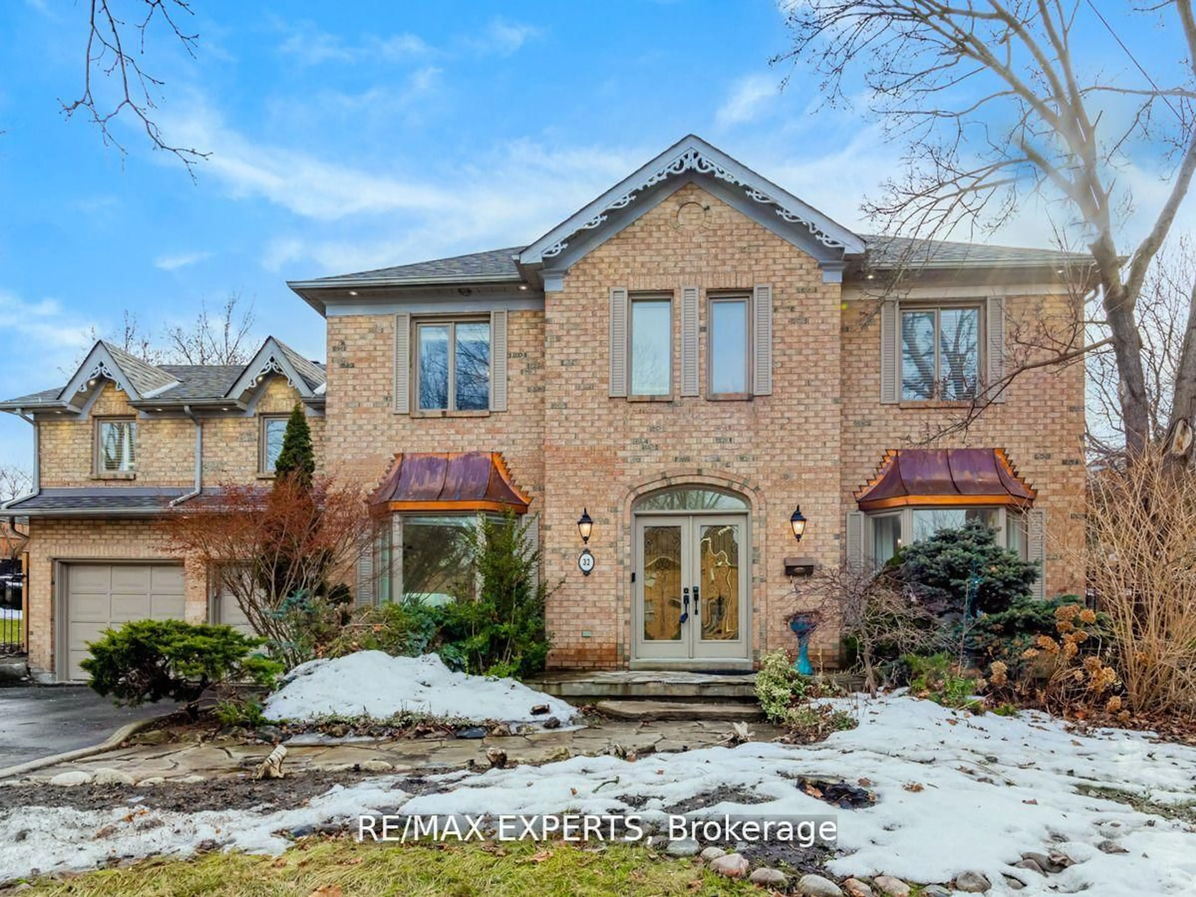 Home with brick exterior material, street for 32 Rosebury Lane, Vaughan Ontario L4L 3Z2