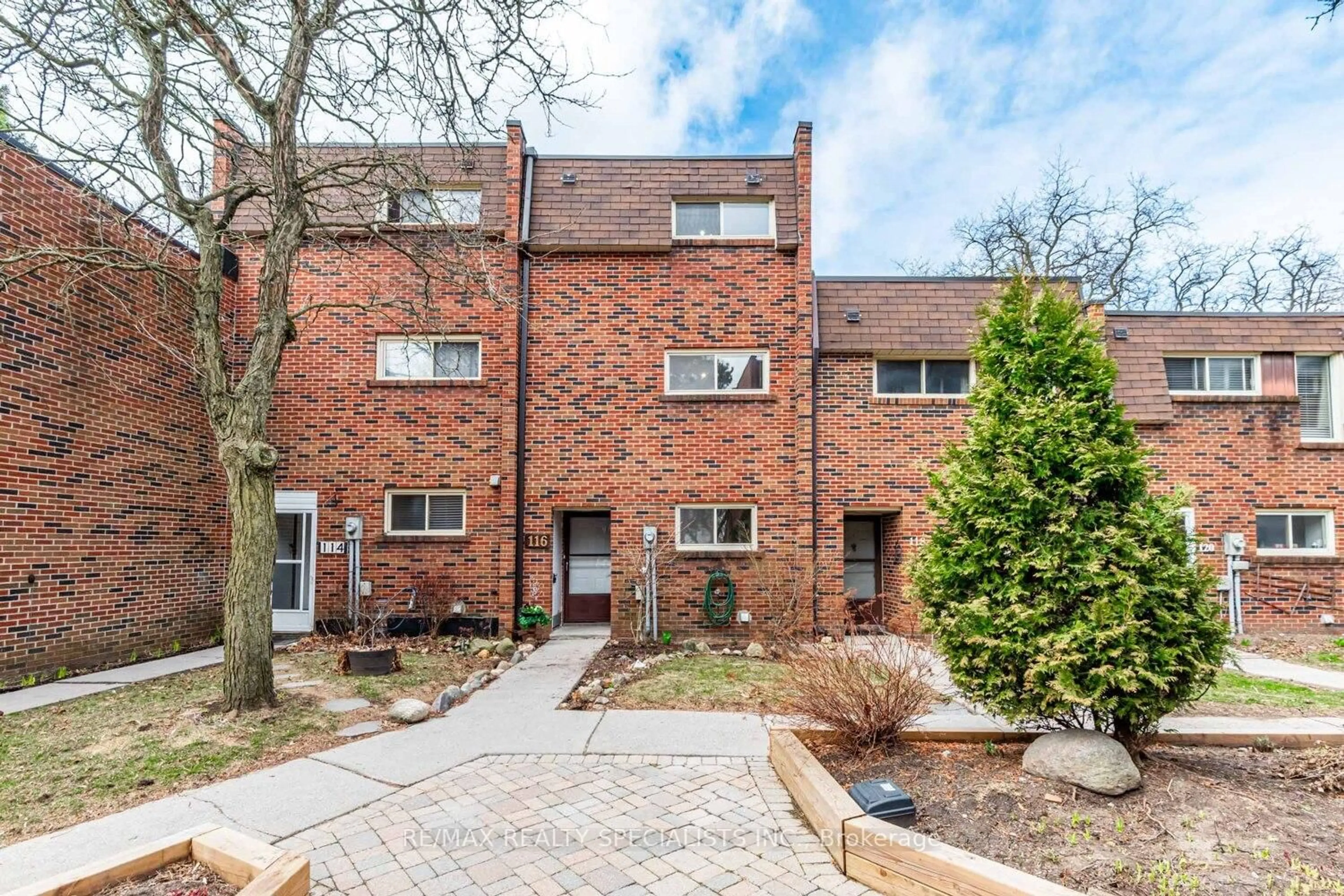 Home with brick exterior material, street for 116 Wales Ave #4, Markham Ontario L3P 3K2