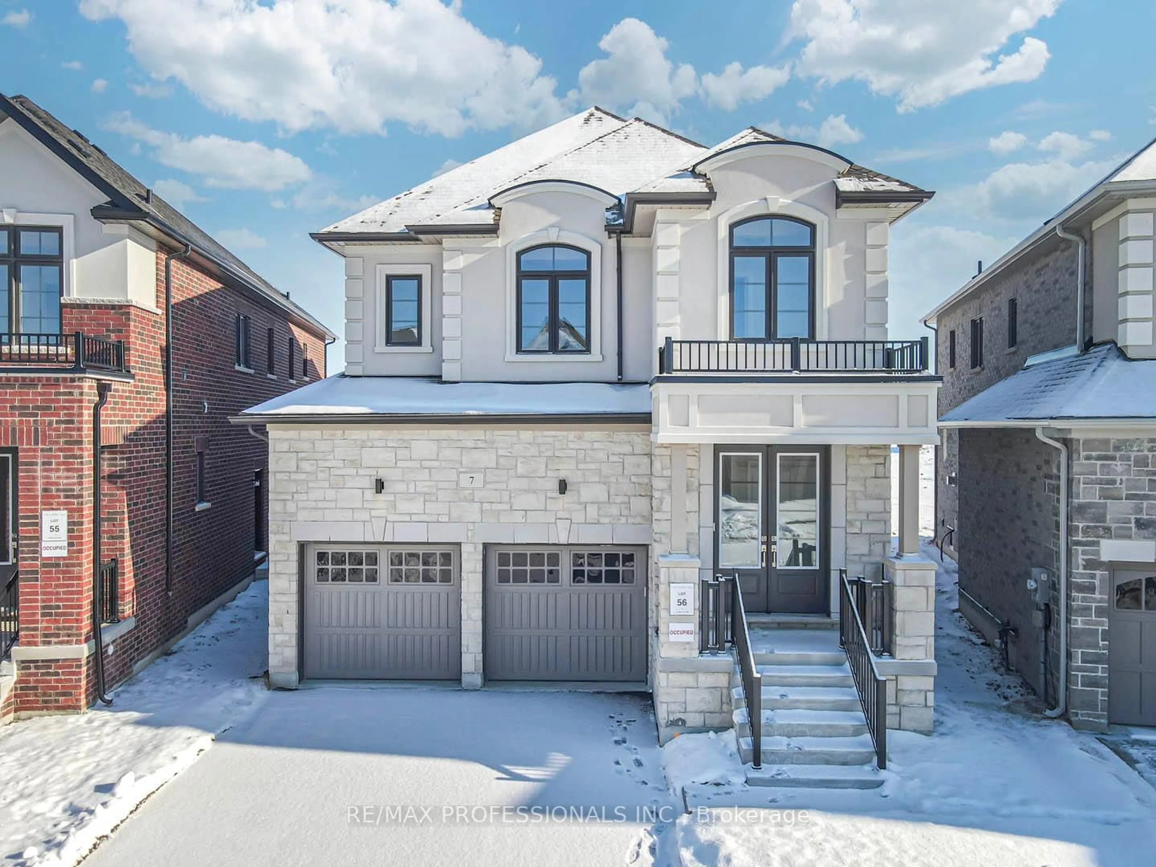 Home with brick exterior material, street for 7 George Ellis Dr, Georgina Ontario L4P 0S3