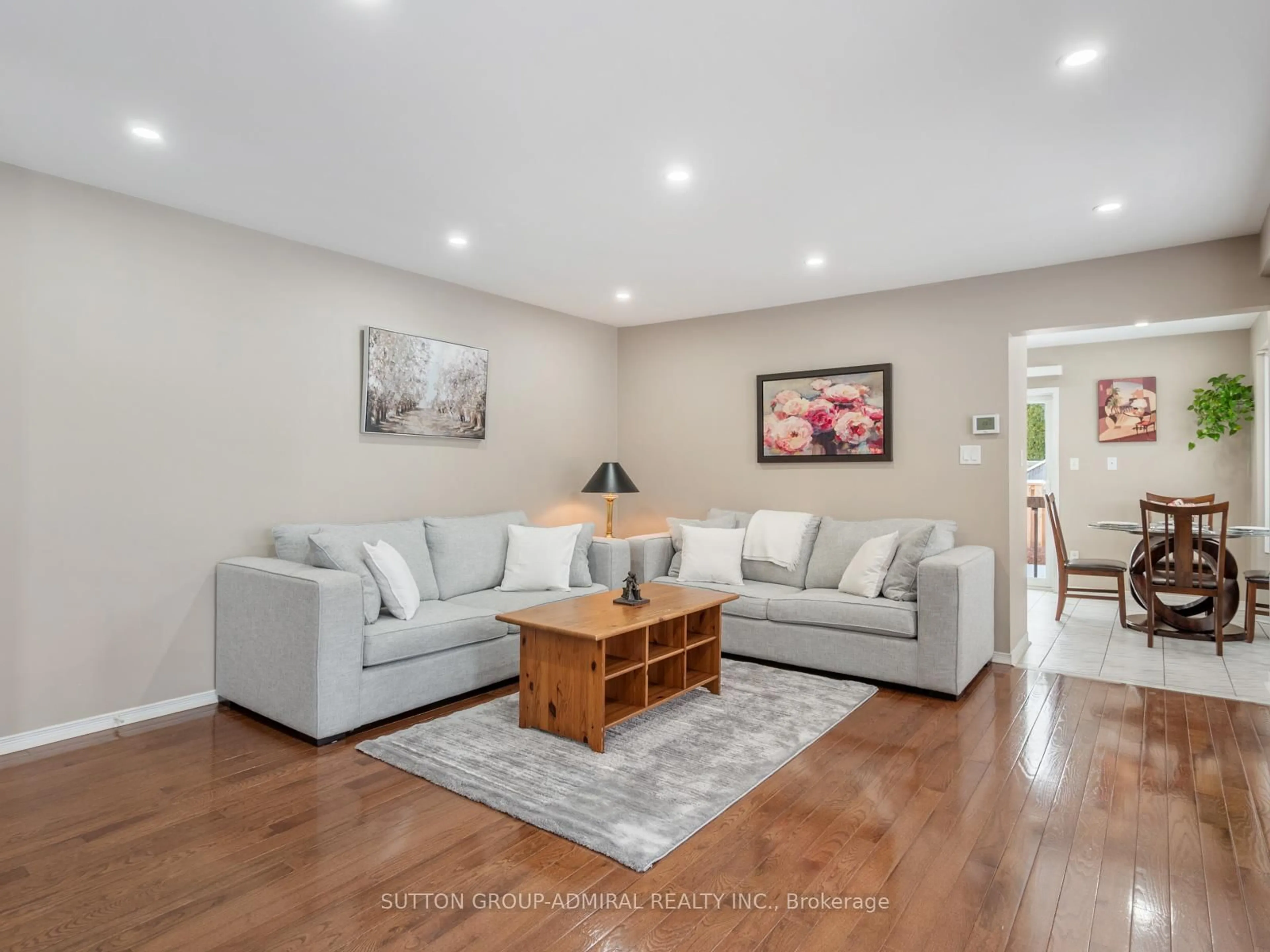 Living room with furniture, unknown for 2 Marathon Ave, Vaughan Ontario L4K 5H1