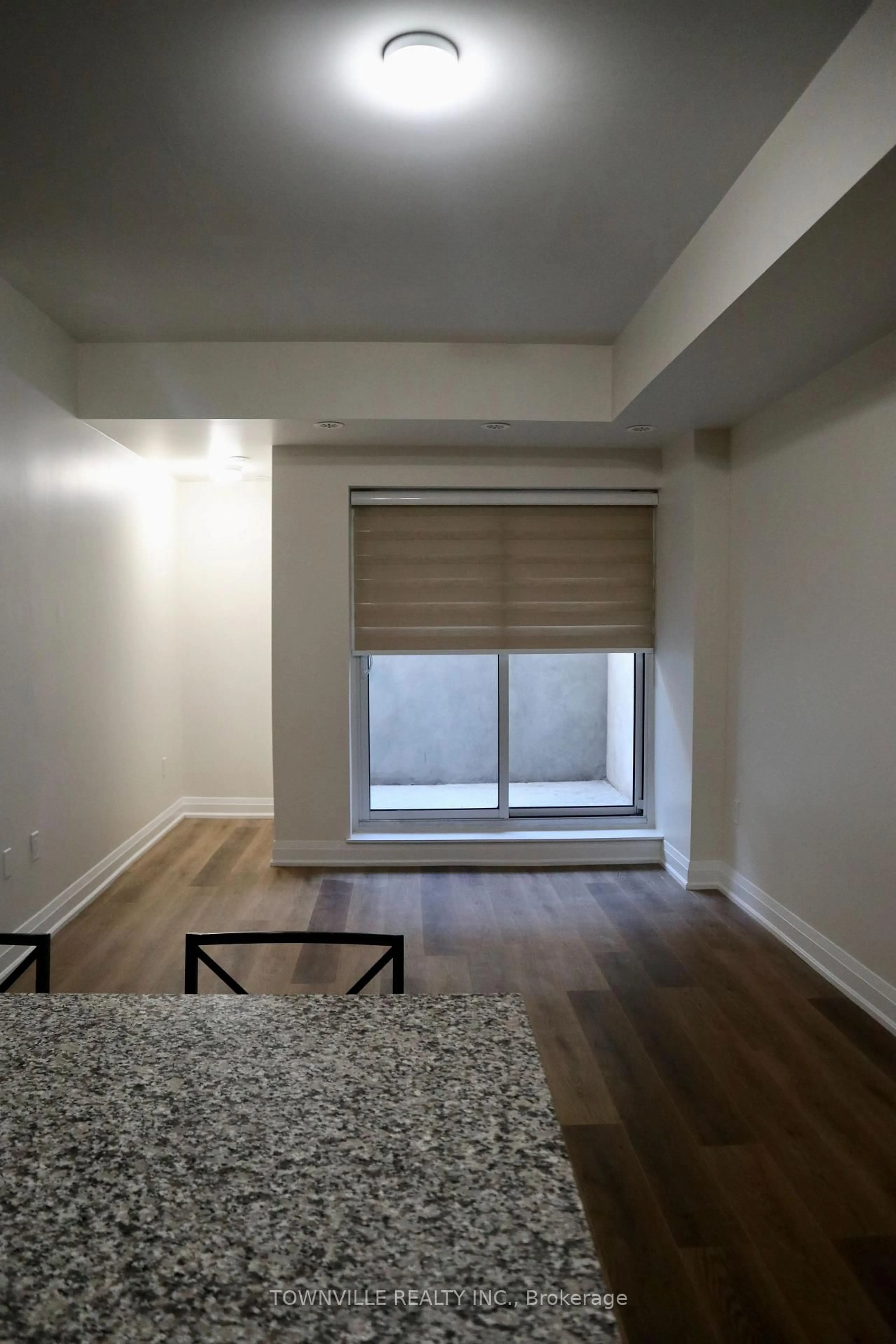 A pic of a room for 5279 Highway 7 Rd #B1002, Vaughan Ontario L4L 0J1