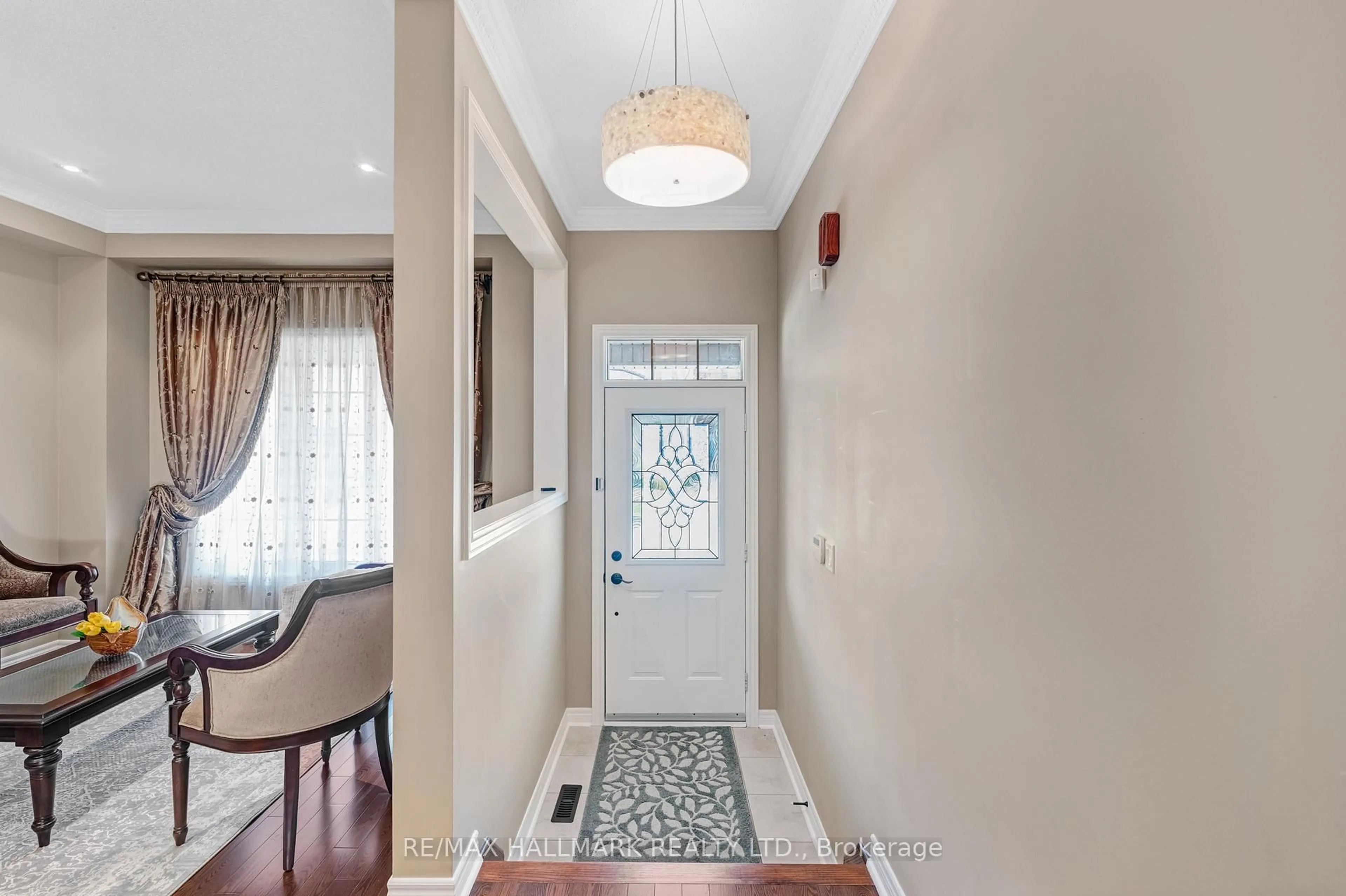 Indoor entryway for 91 Capera Dr, Vaughan Ontario L4H 3K3