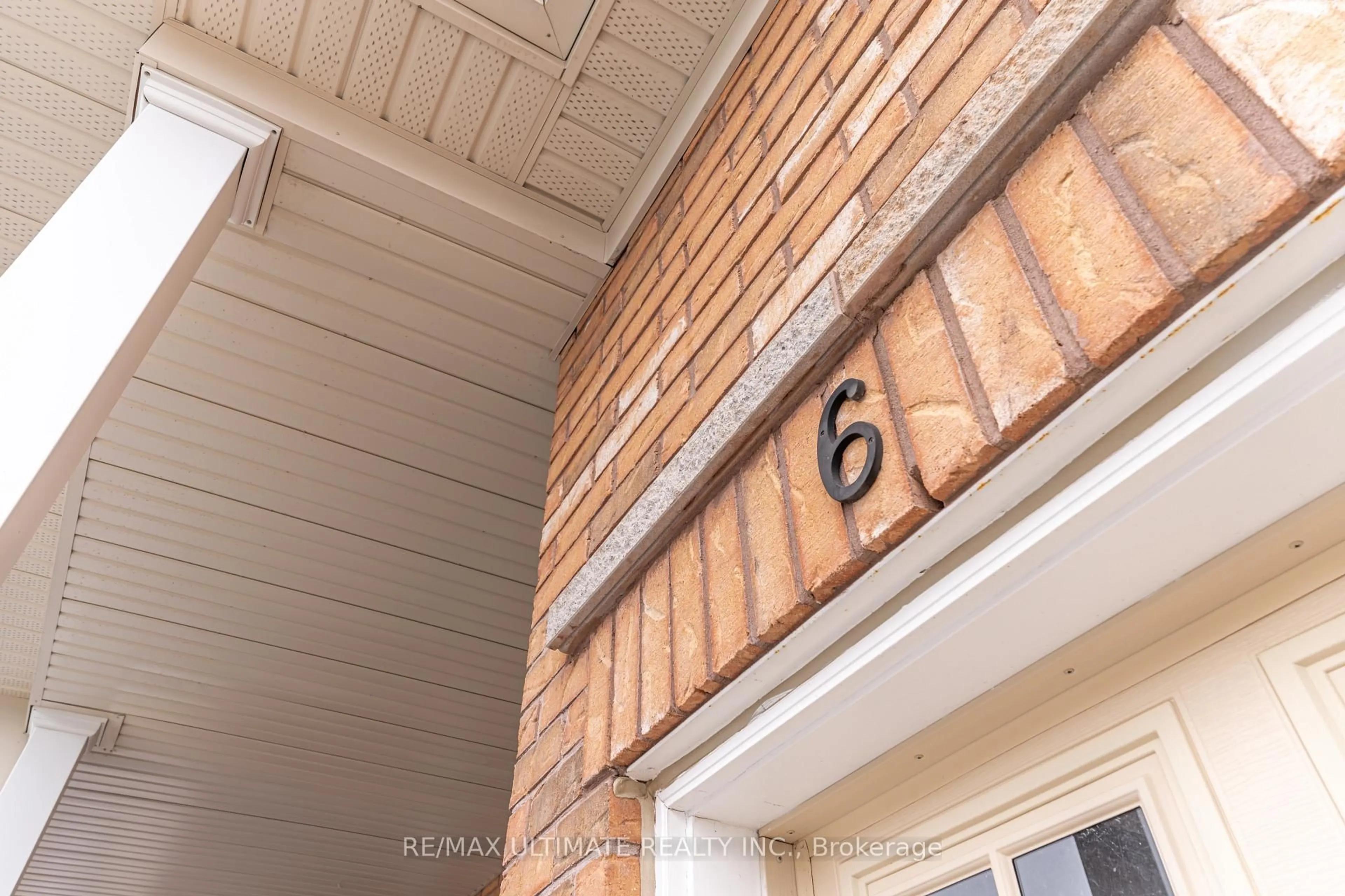 Indoor entryway for 6 Daniele Cres, Bradford West Gwillimbury Ontario L3Z 0V8