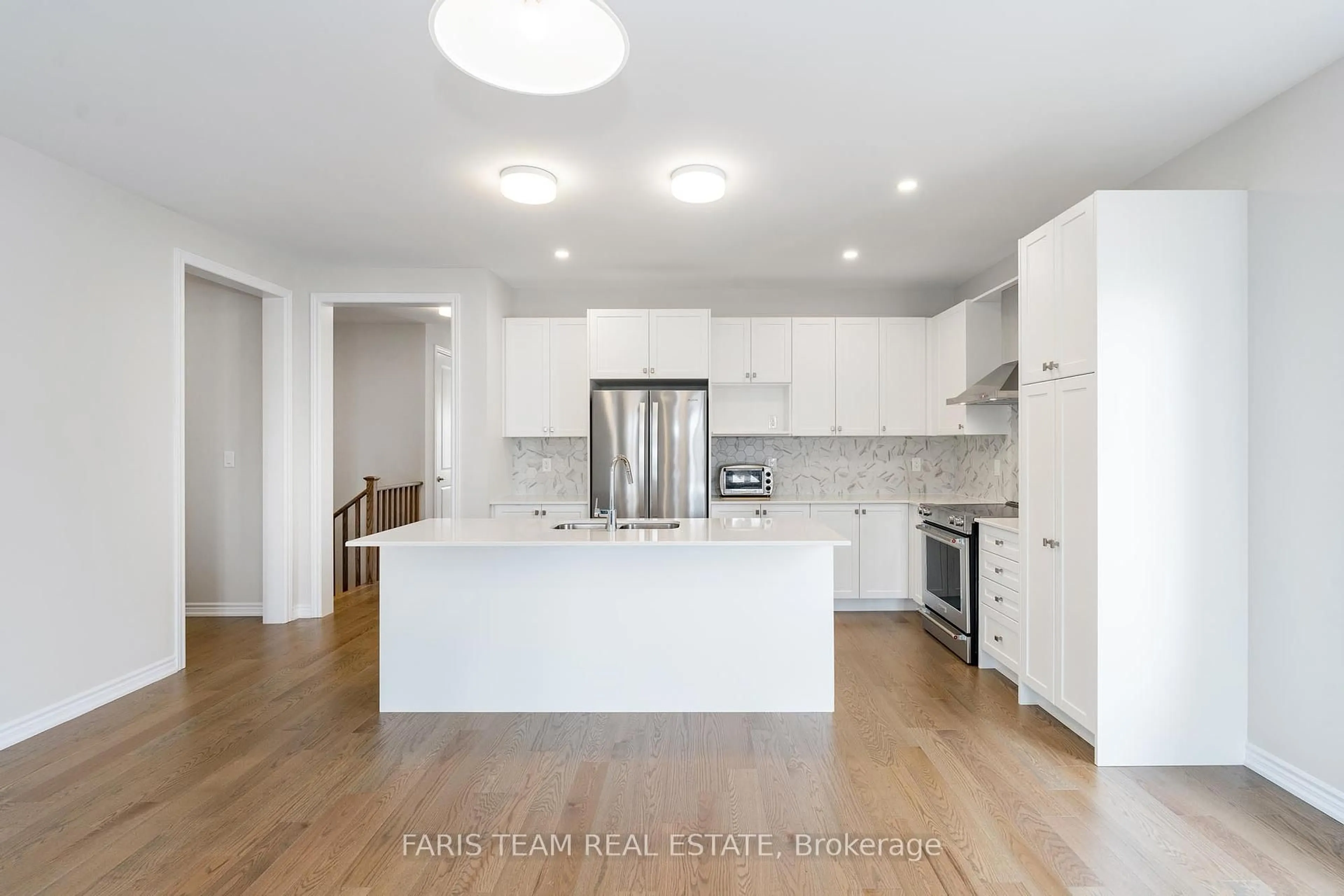Open concept kitchen, unknown for 29 Edgar Ave, Essa Ontario L3W 0A9