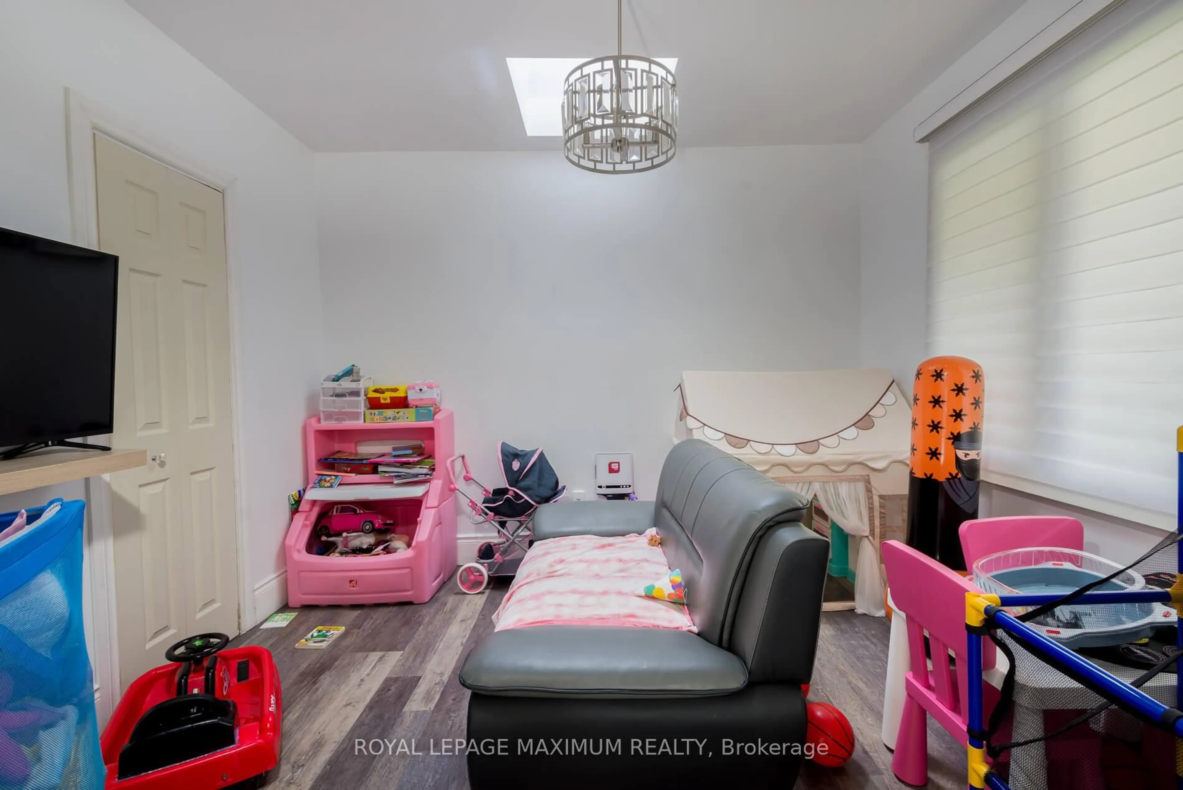 A pic of a room for 35 Ellerby Sq, Vaughan Ontario L4L 1N2