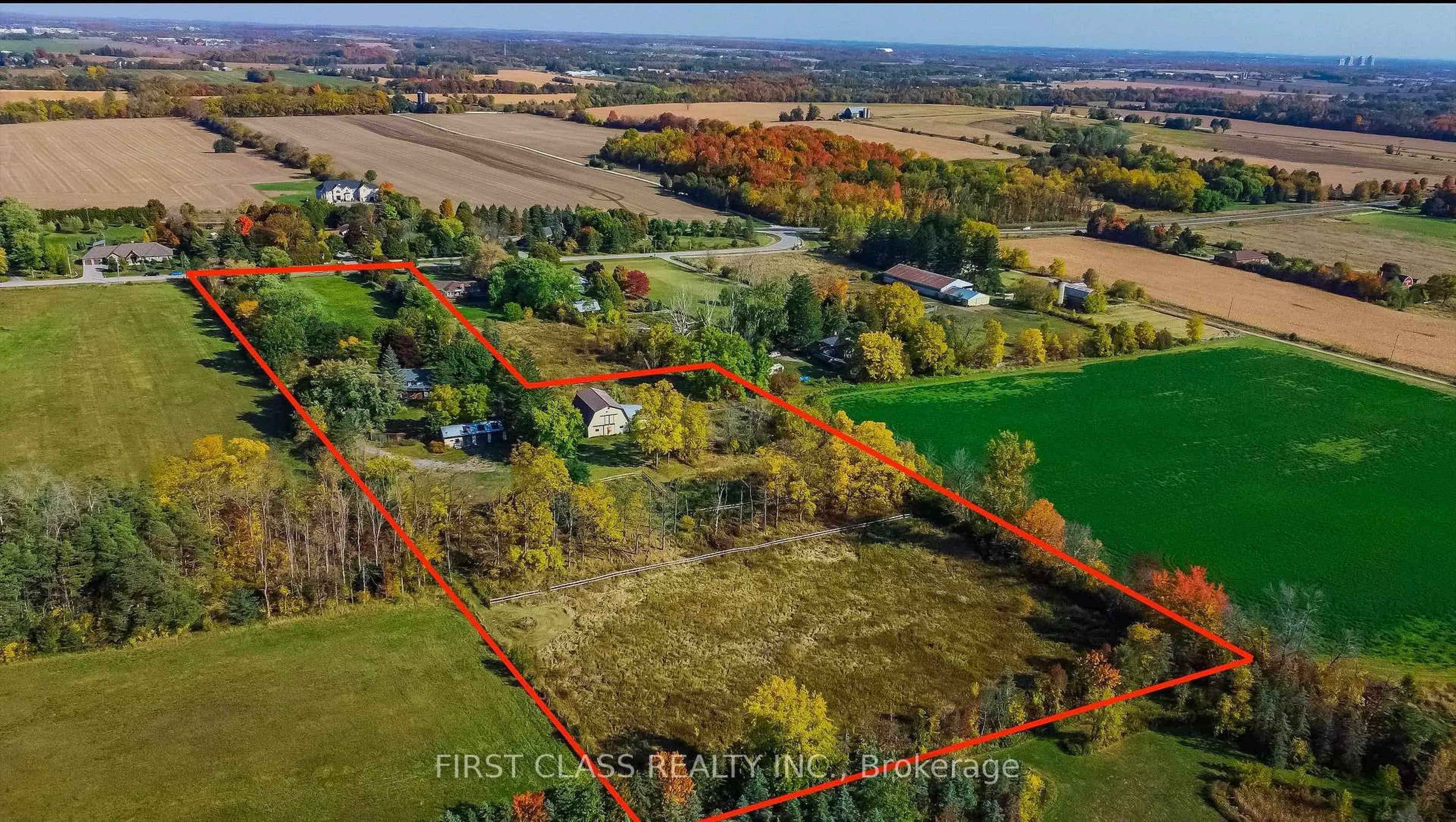 A pic from outside/outdoor area/front of a property/back of a property/a pic from drone, forest/trees view for 18 Kennedy Lane, Whitchurch-Stouffville Ontario L4A 2J5