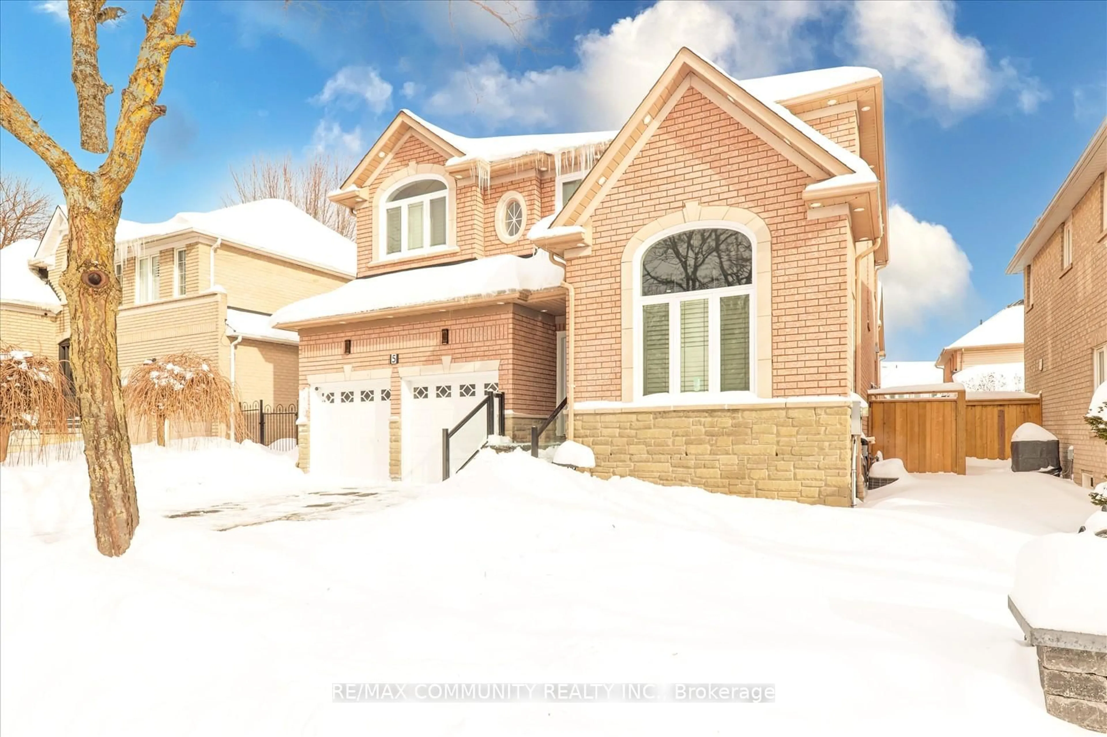 Home with brick exterior material, street for 5 Sandcherry Ave, Markham Ontario L3S 4B3