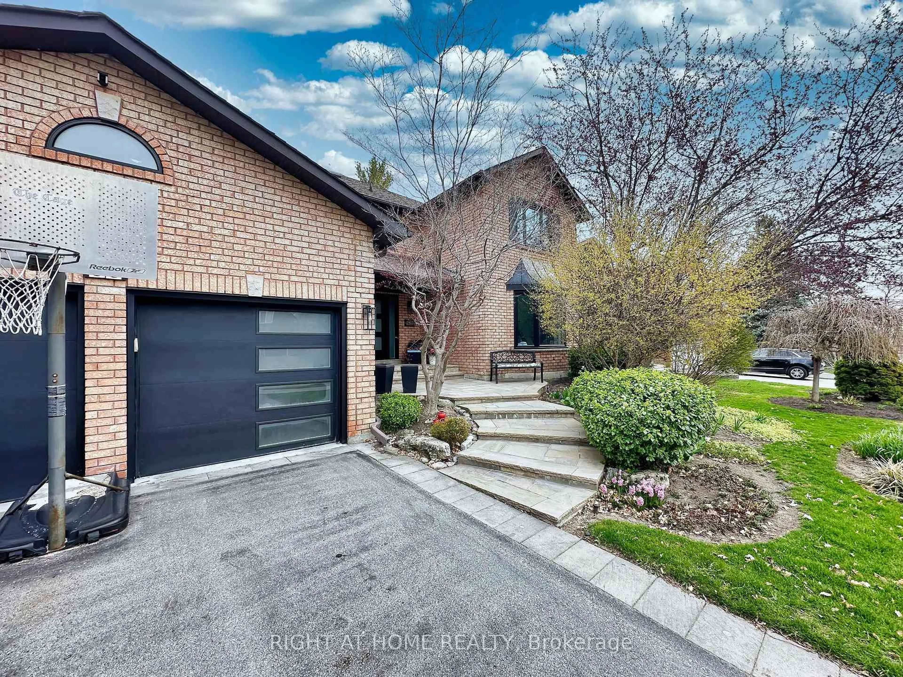 Home with brick exterior material, street for 60 Helena Gdns, Vaughan Ontario L4J 7A9