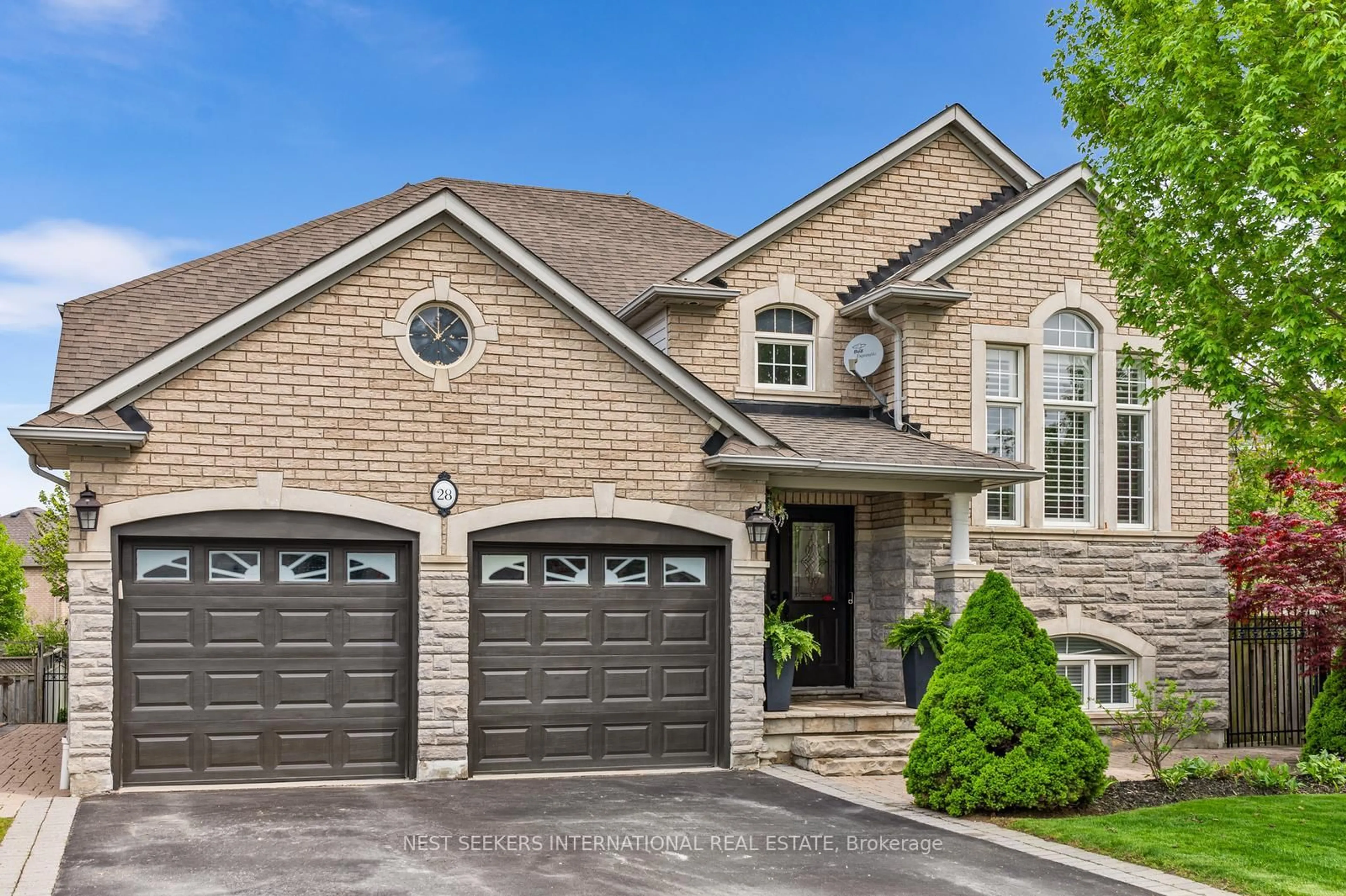 Home with brick exterior material, street for 28 Poplar Dr, Richmond Hill Ontario L4E 2Y4