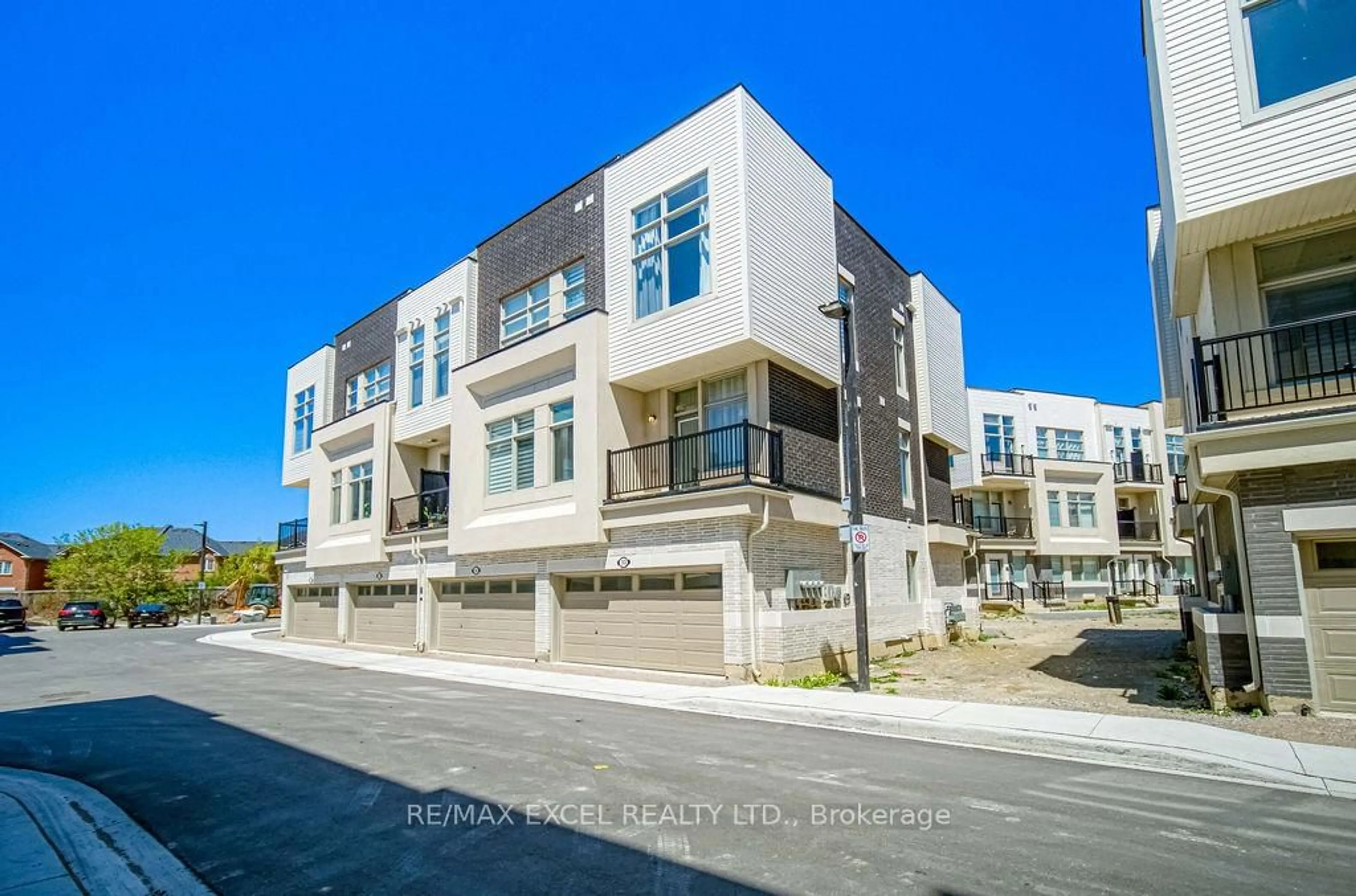 Unknown for 33 Albert Firman Lane, Markham Ontario L6C 3B5