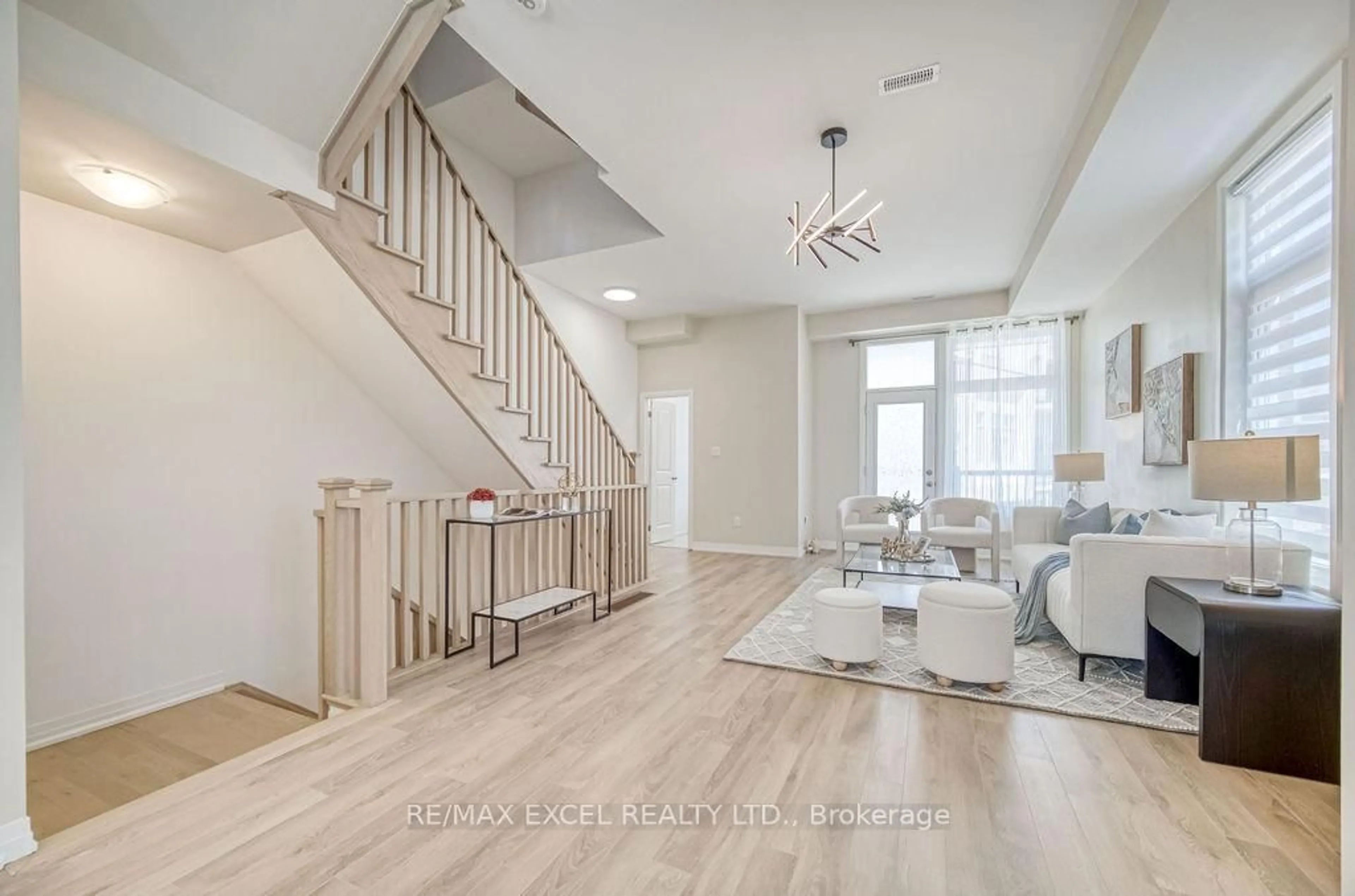 Unknown for 33 Albert Firman Lane, Markham Ontario L6C 3B5