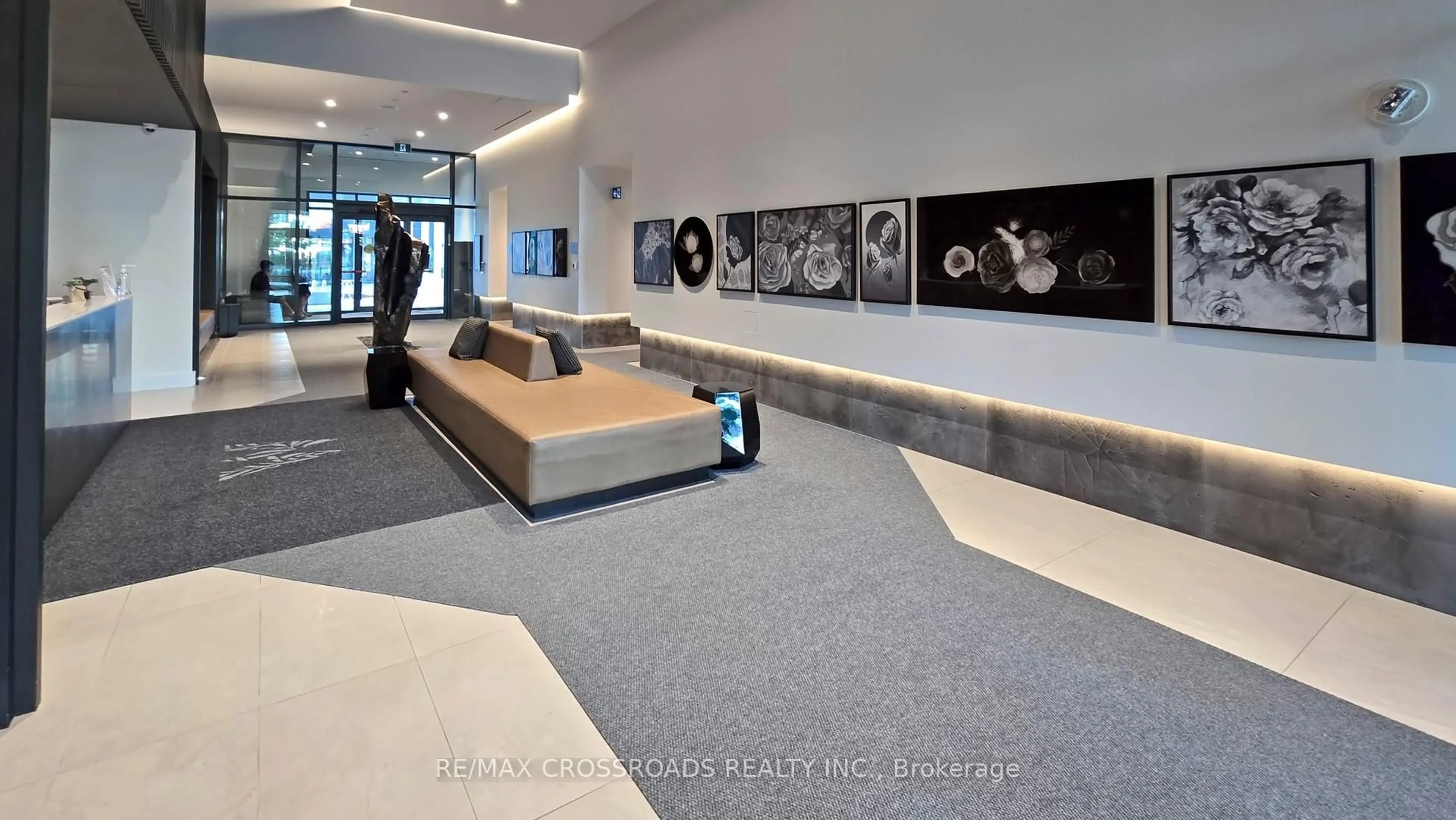 Lobby for 8868 Yonge St #319E, Richmond Hill Ontario L4C 0T4