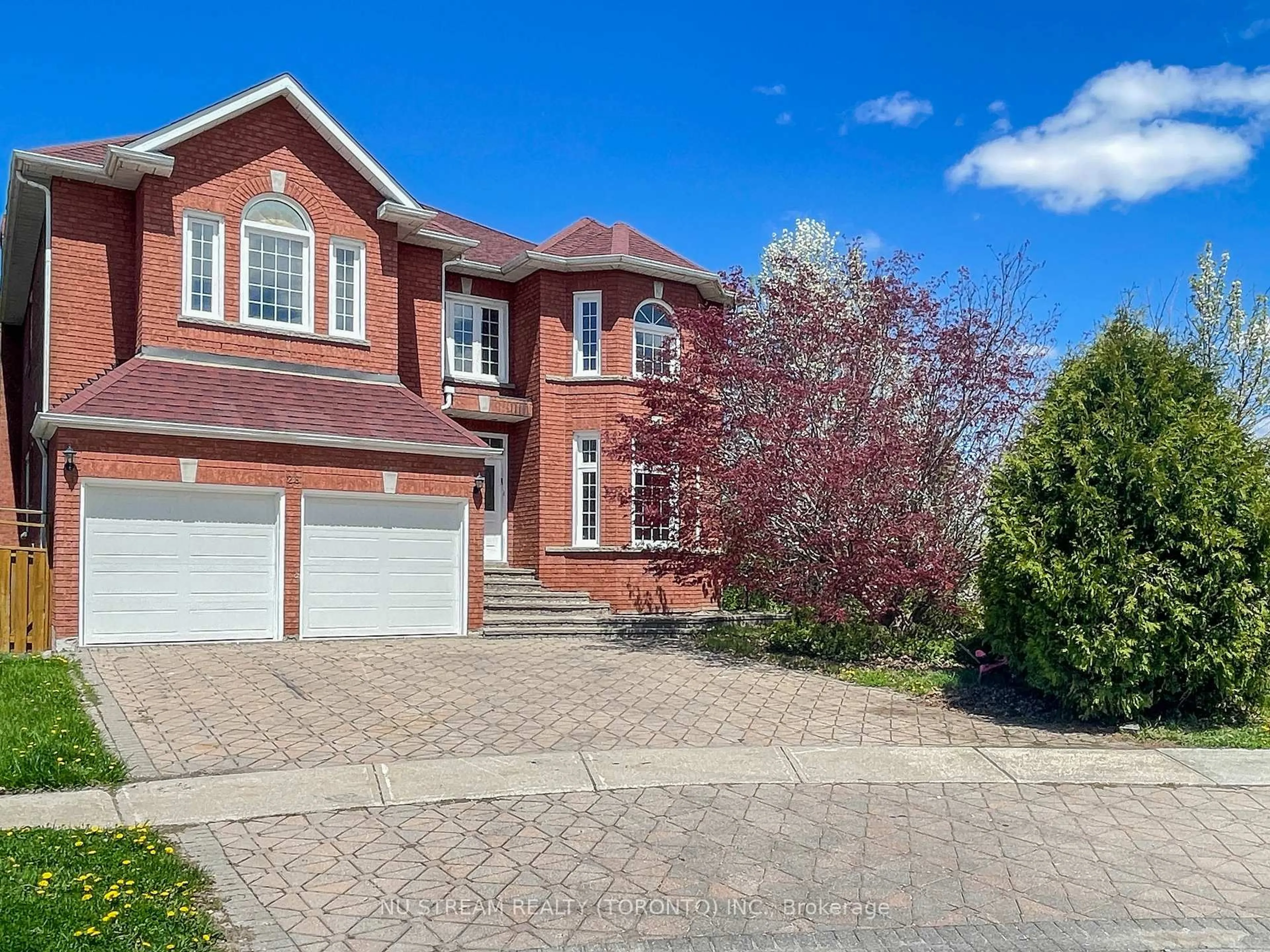 Home with brick exterior material, street for 28 Sheila Cres, Richmond Hill Ontario L4B 3A1