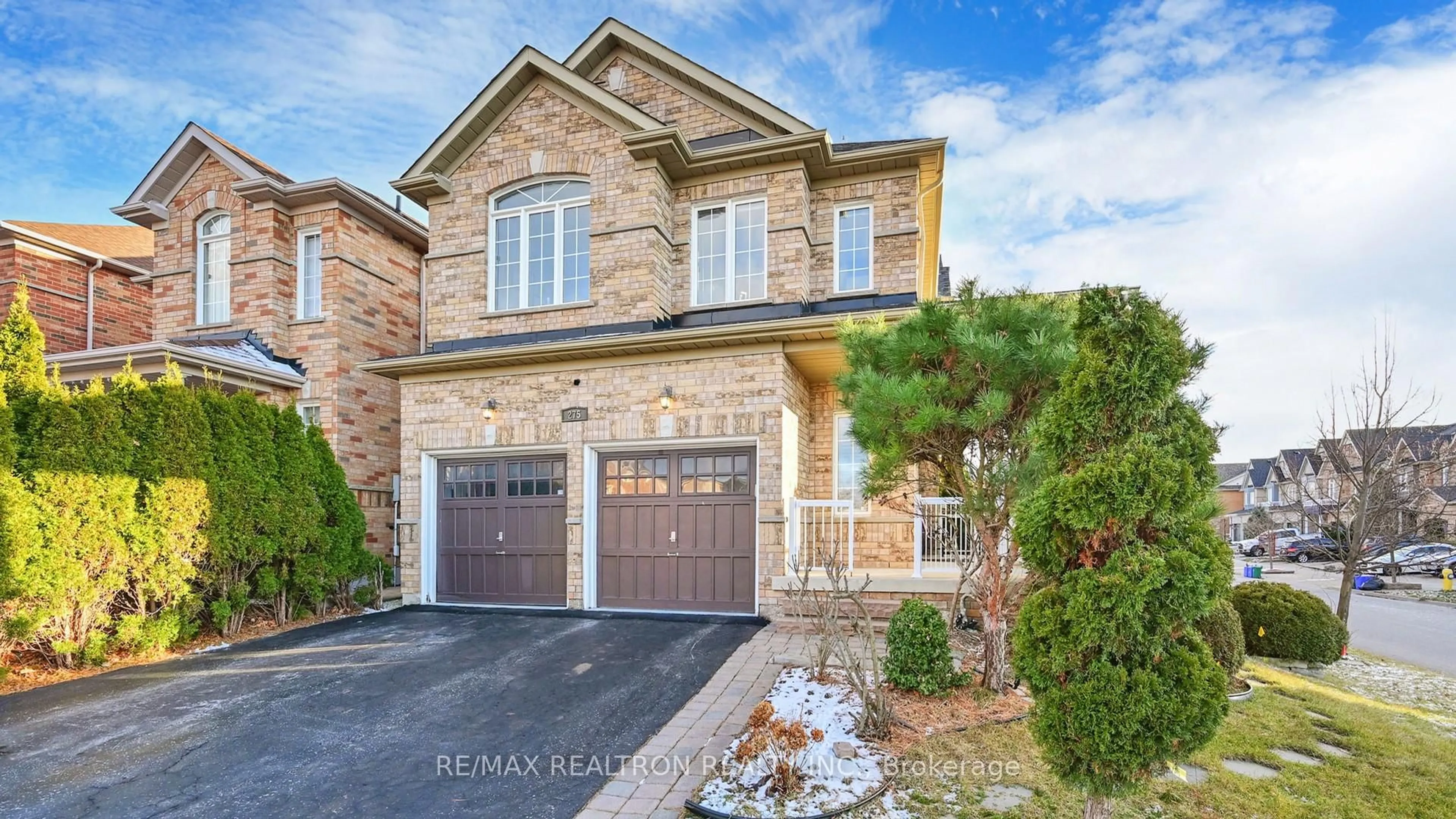 Home with brick exterior material, street for 275 Peak Point Blvd, Vaughan Ontario L6A 0B3
