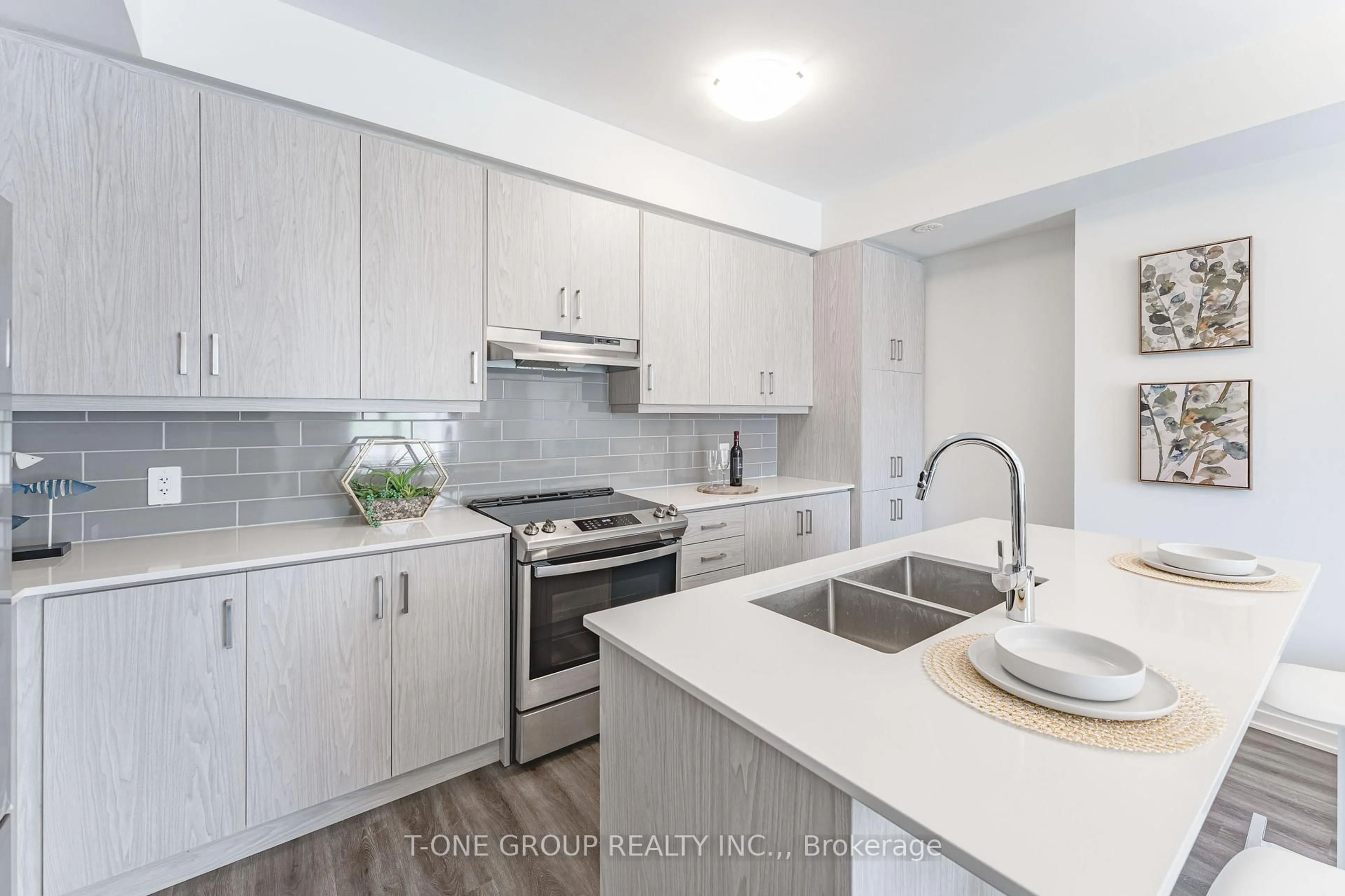 Standard kitchen, unknown for 30 Almond Blossom Mews #111, Vaughan Ontario L4K 0N6