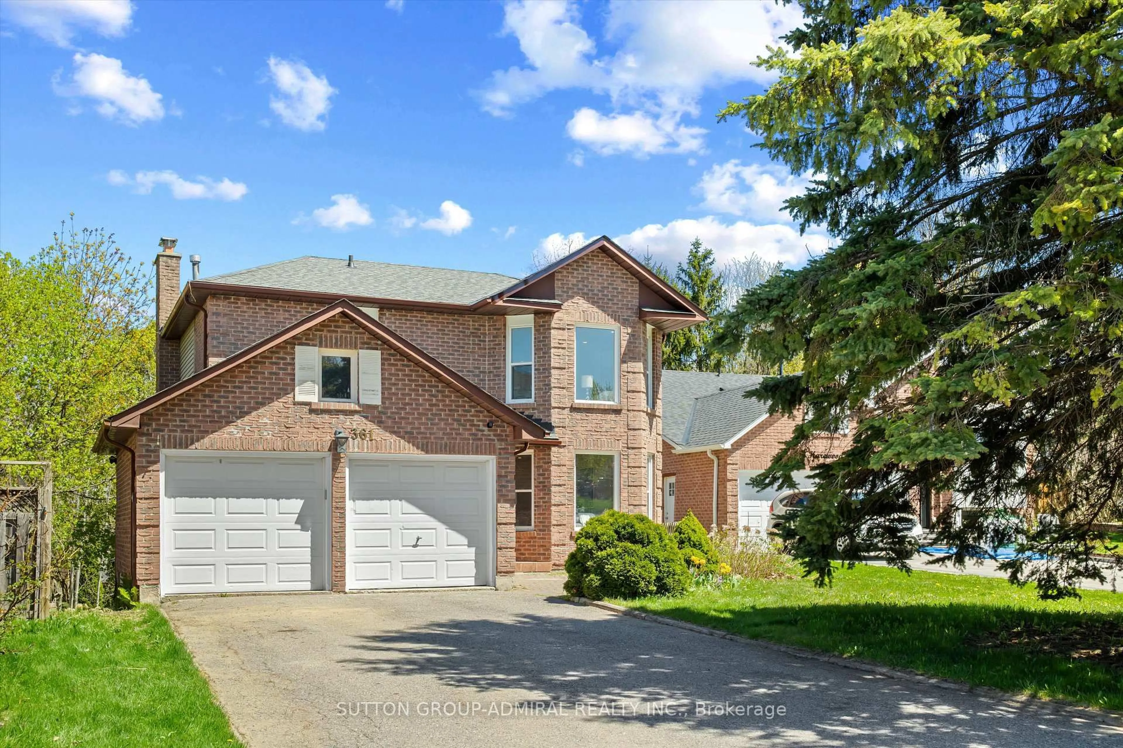 Home with brick exterior material, street for 361 Harewood Blvd, Newmarket Ontario L3Y 6S5