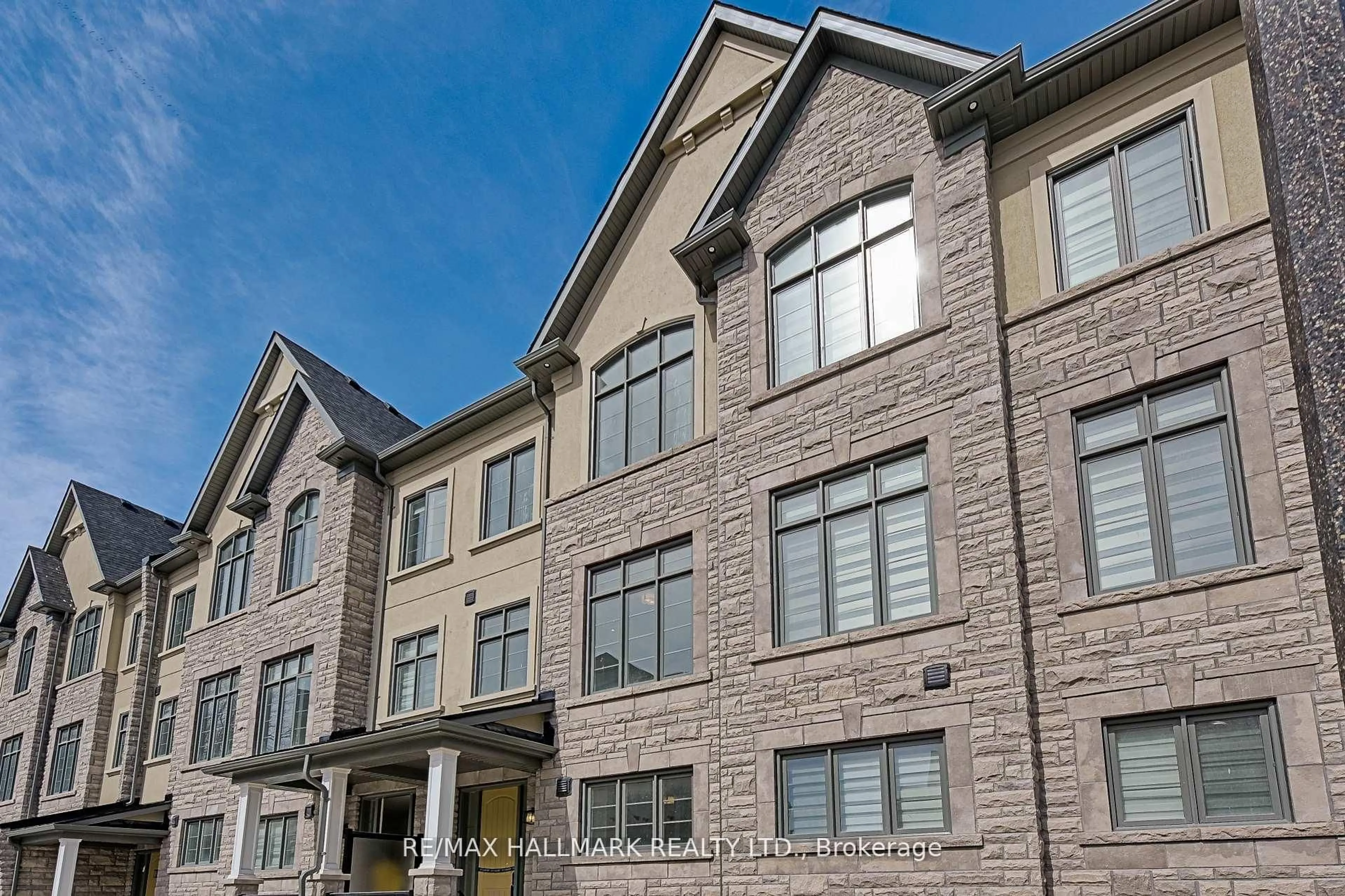 Home with brick exterior material, building for 28 Gardeners Lane, Markham Ontario L6C 3L5