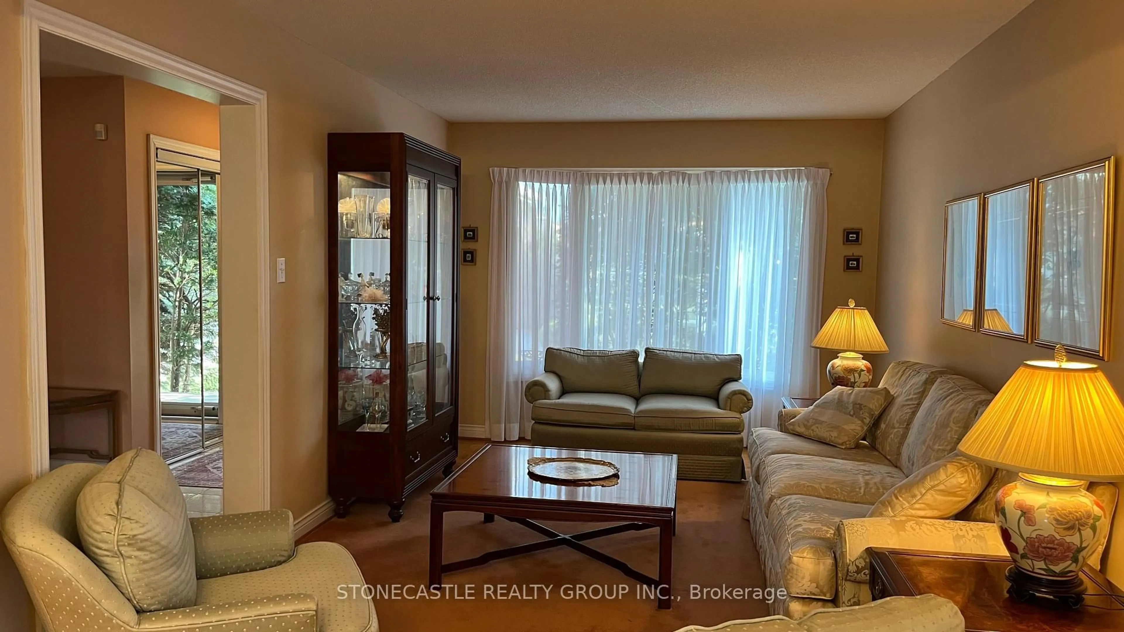 Living room with furniture, unknown for 70 Zucchet Crt, Vaughan Ontario L4L 8T7