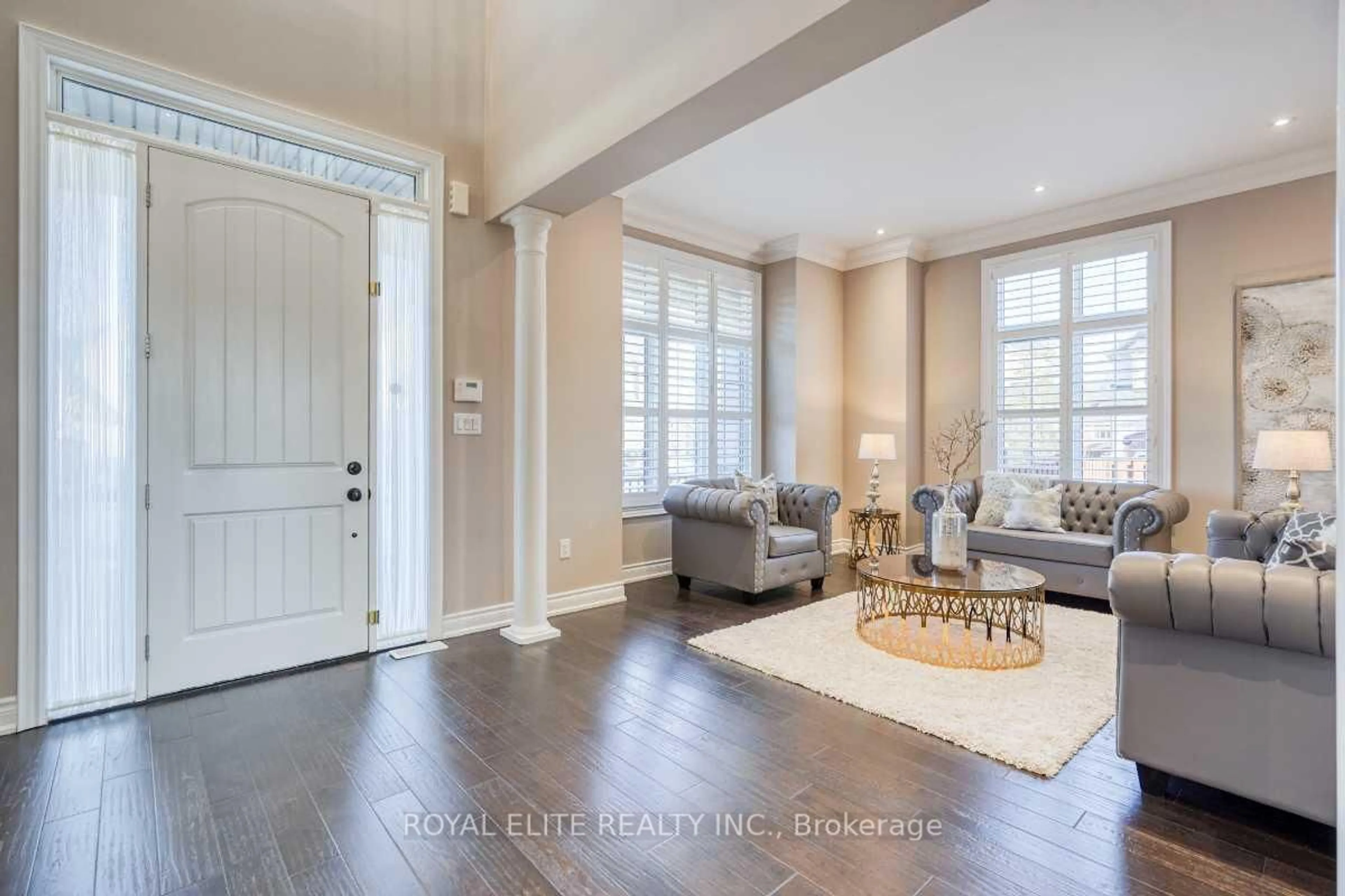 Indoor entryway for 16 Berkshire Cres, Markham Ontario L6C 0P5