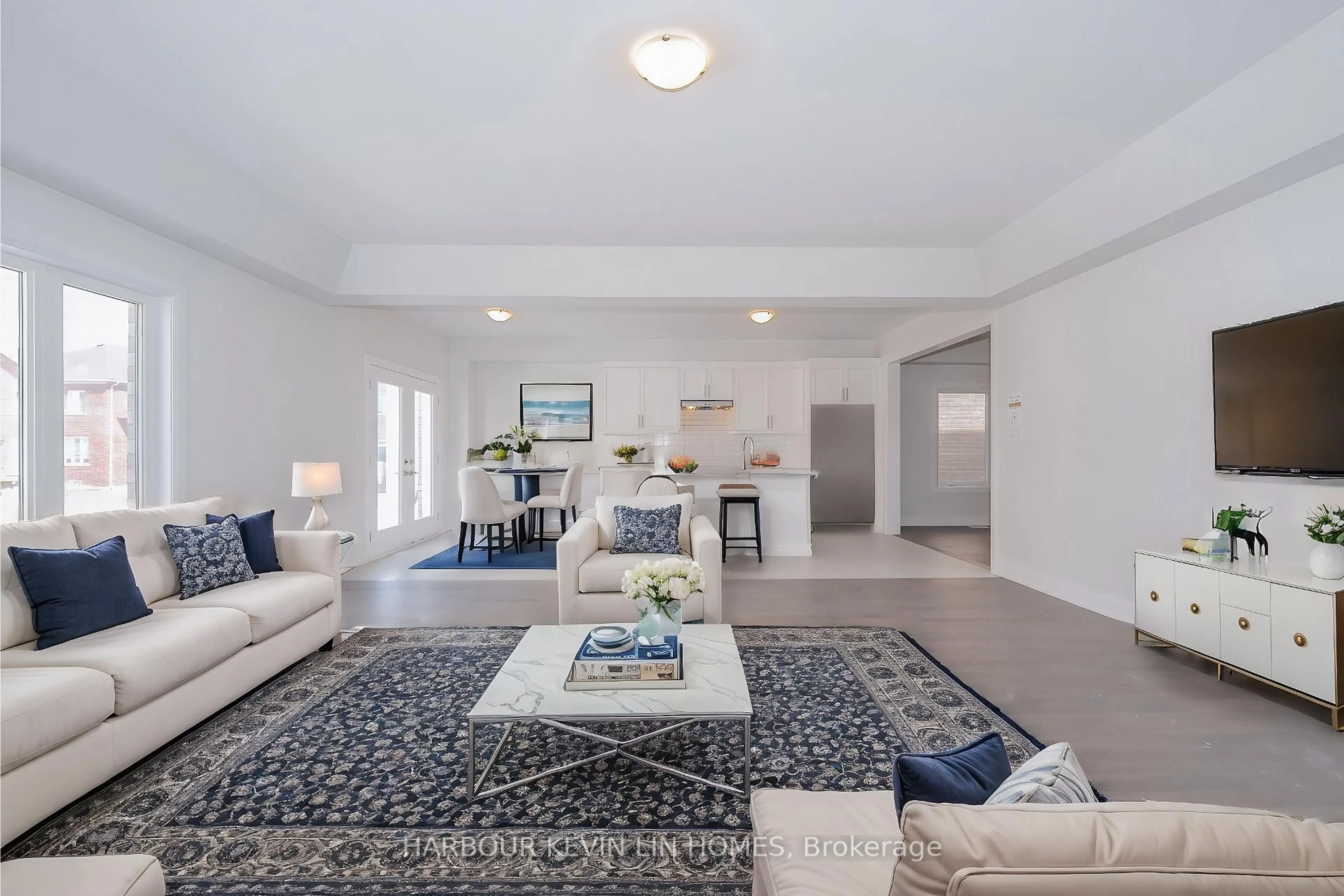 Living room with furniture, unknown for 114 Seguin St, Richmond Hill Ontario L4E 1N2