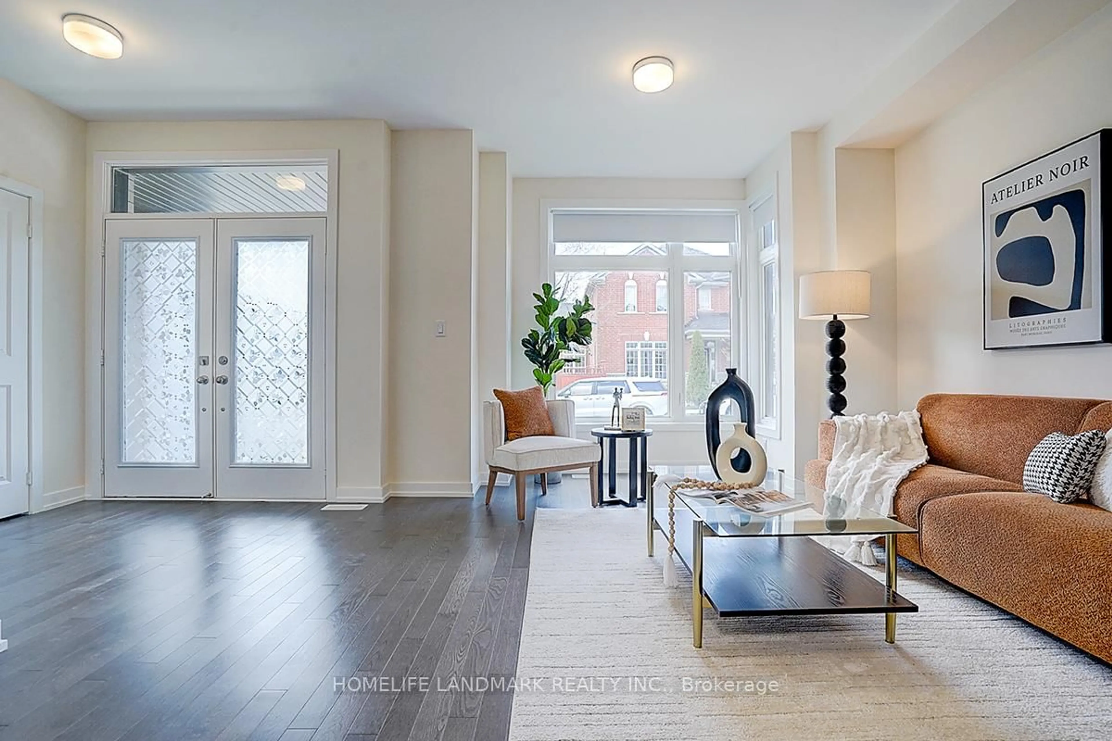 Indoor entryway for 213 Webb St, Markham Ontario L6B 1P1
