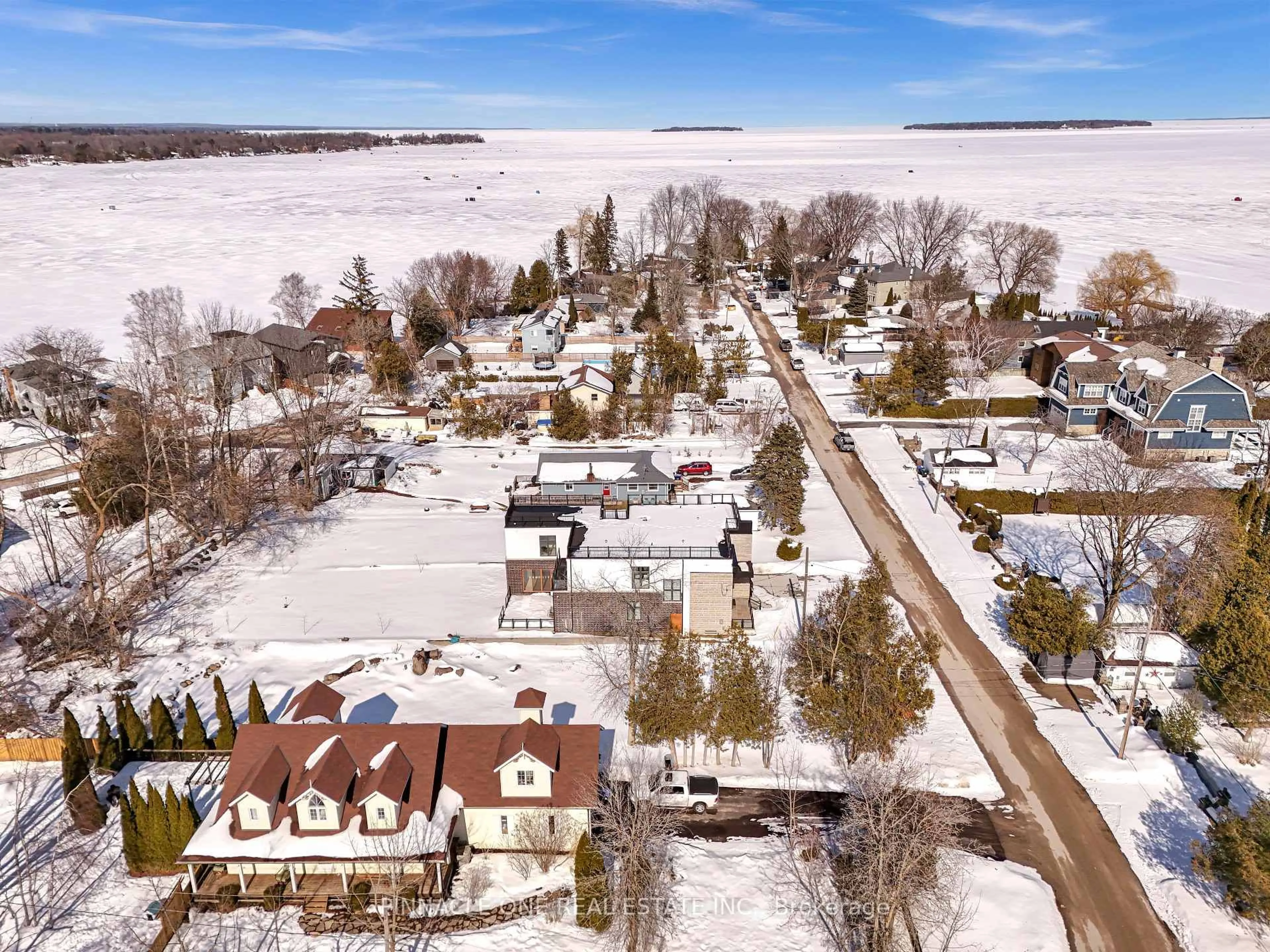 A pic from outside/outdoor area/front of a property/back of a property/a pic from drone, street for 992 Little Cedar Ave, Innisfil Ontario L0L 1W0