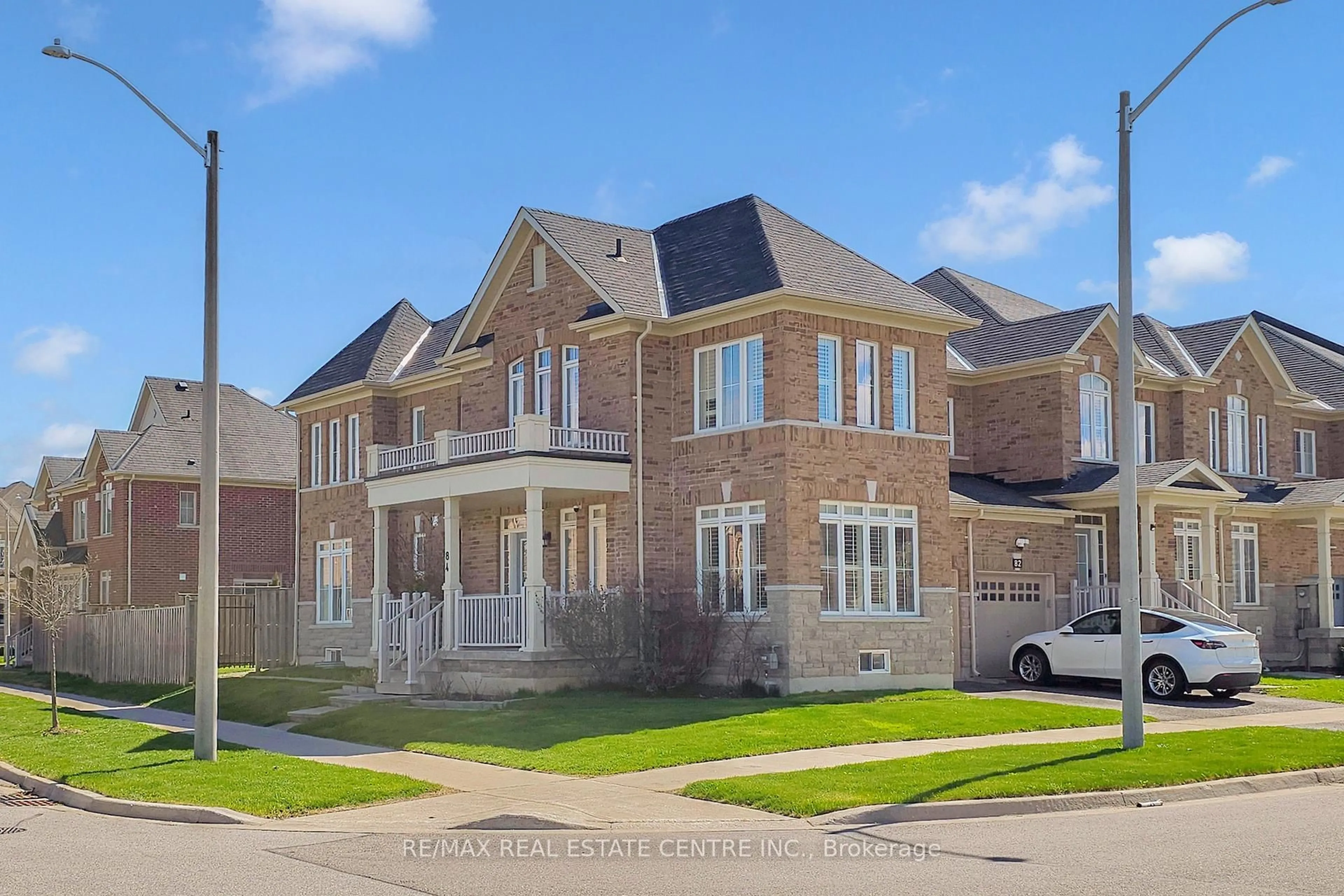Home with brick exterior material, street for 84 Betony Dr, Richmond Hill Ontario L4E 3N2