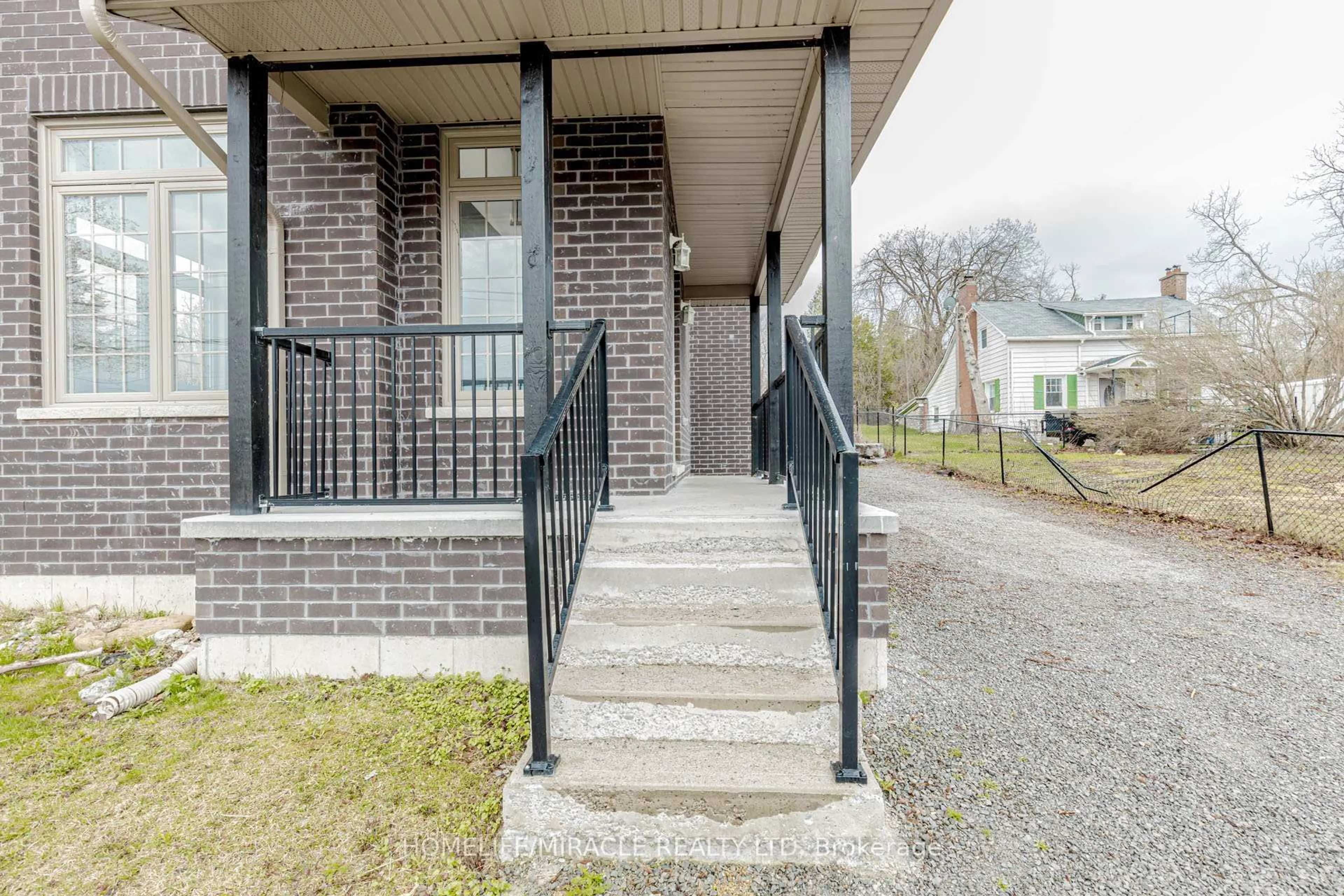 Unknown for 637 Simcoe St, Brock Ontario L0K 1A0