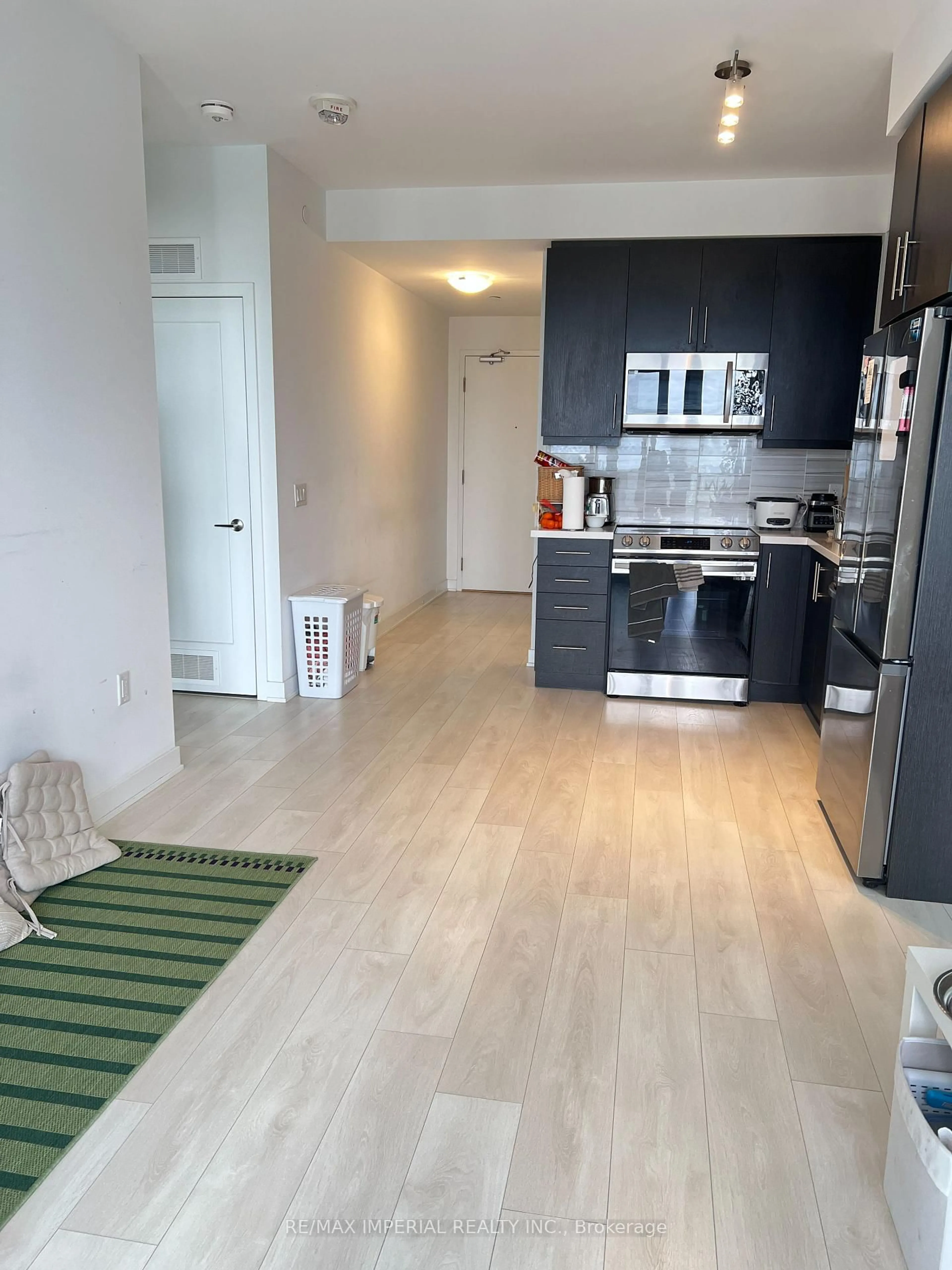 A pic of a room for 95 Oneida Cres #2207, Richmond Hill Ontario L4B 0H5