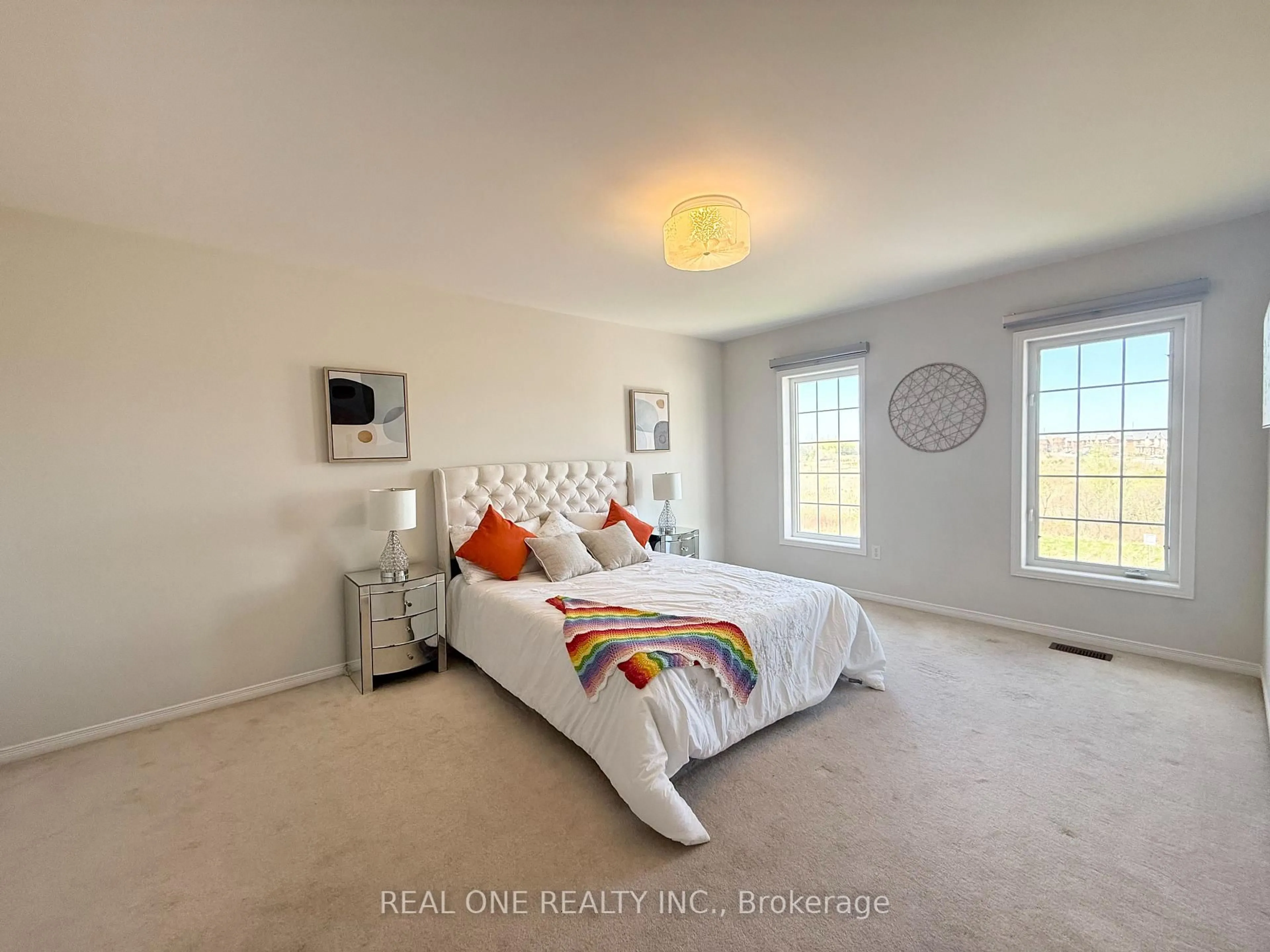 A pic of a room for 10 Prince Charles Way, Markham Ontario L6C 0B5