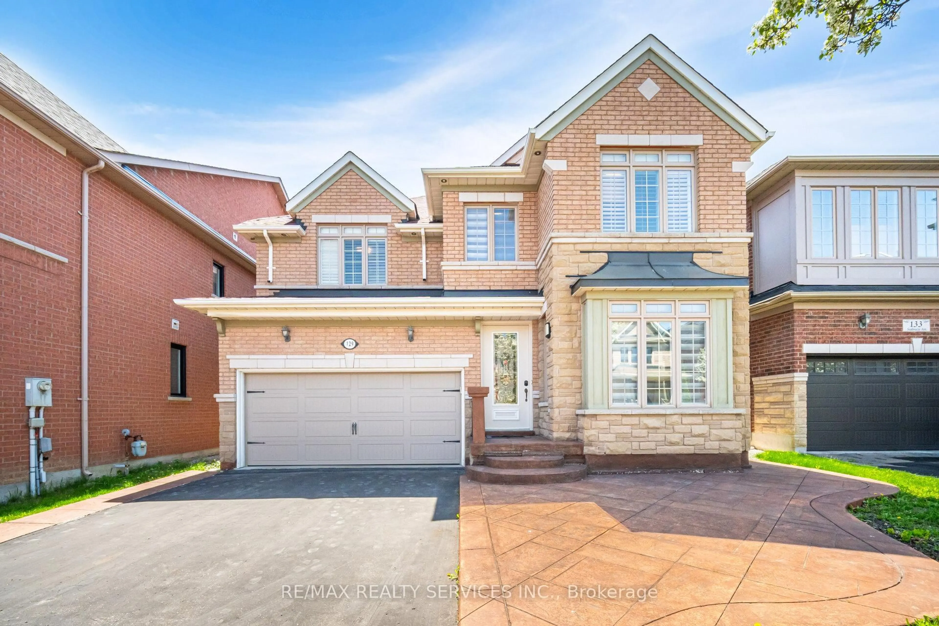 Home with brick exterior material, street for 129 SEABREEZE Ave, Vaughan Ontario L4J 9G9