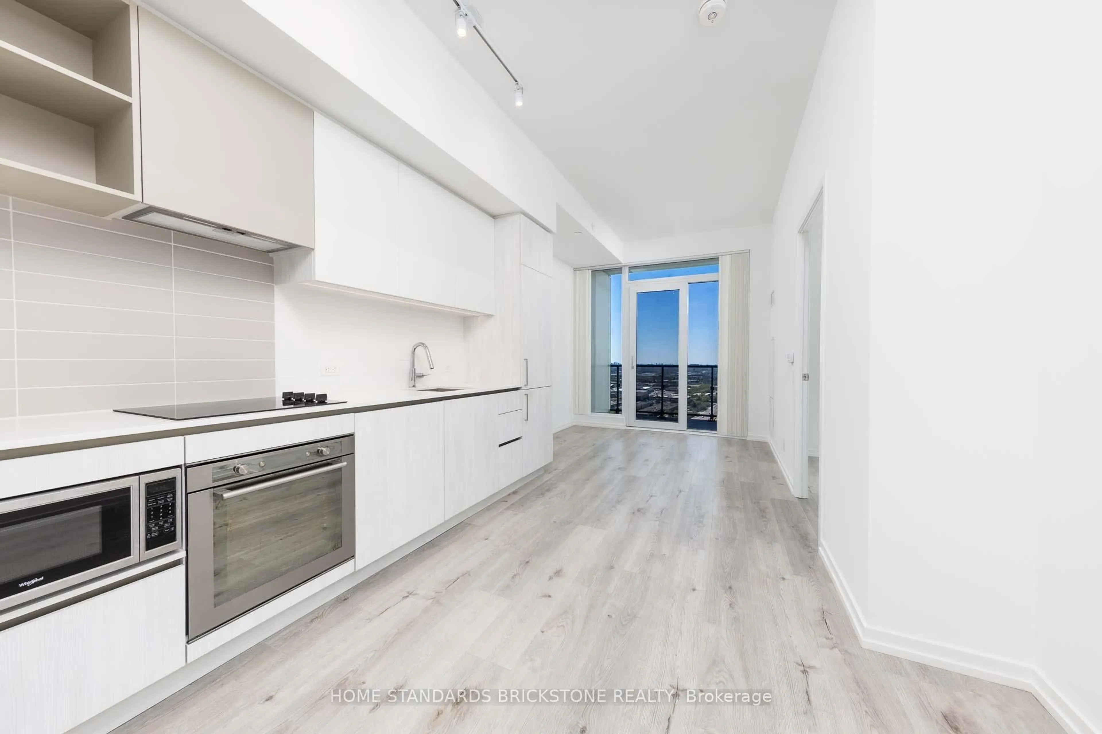 Unknown for 1000 Portage Pkwy #2706, Vaughan Ontario L4K 0L1