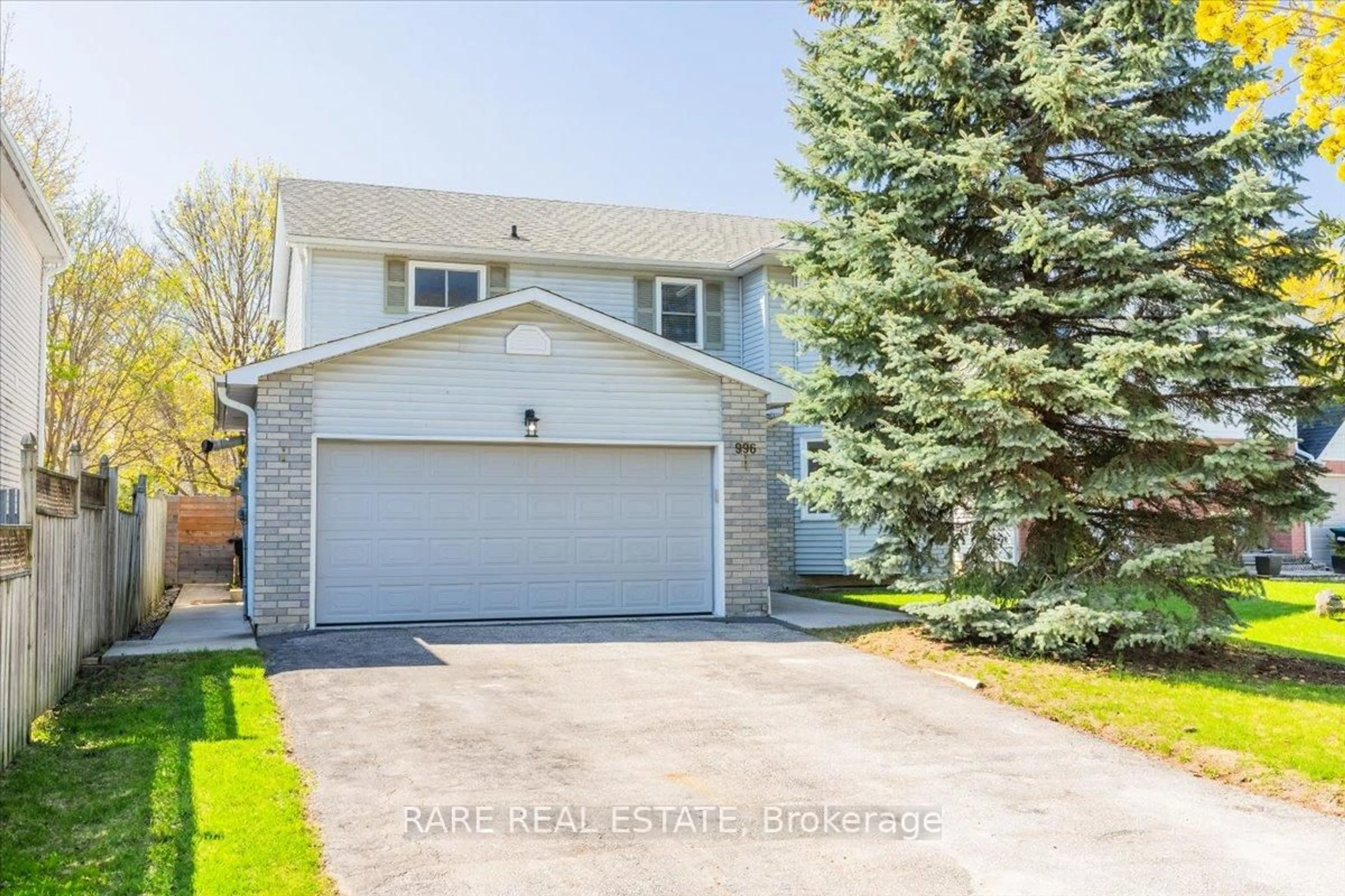 Unknown for 996 Maclean St, Innisfil Ontario L9S 1V8
