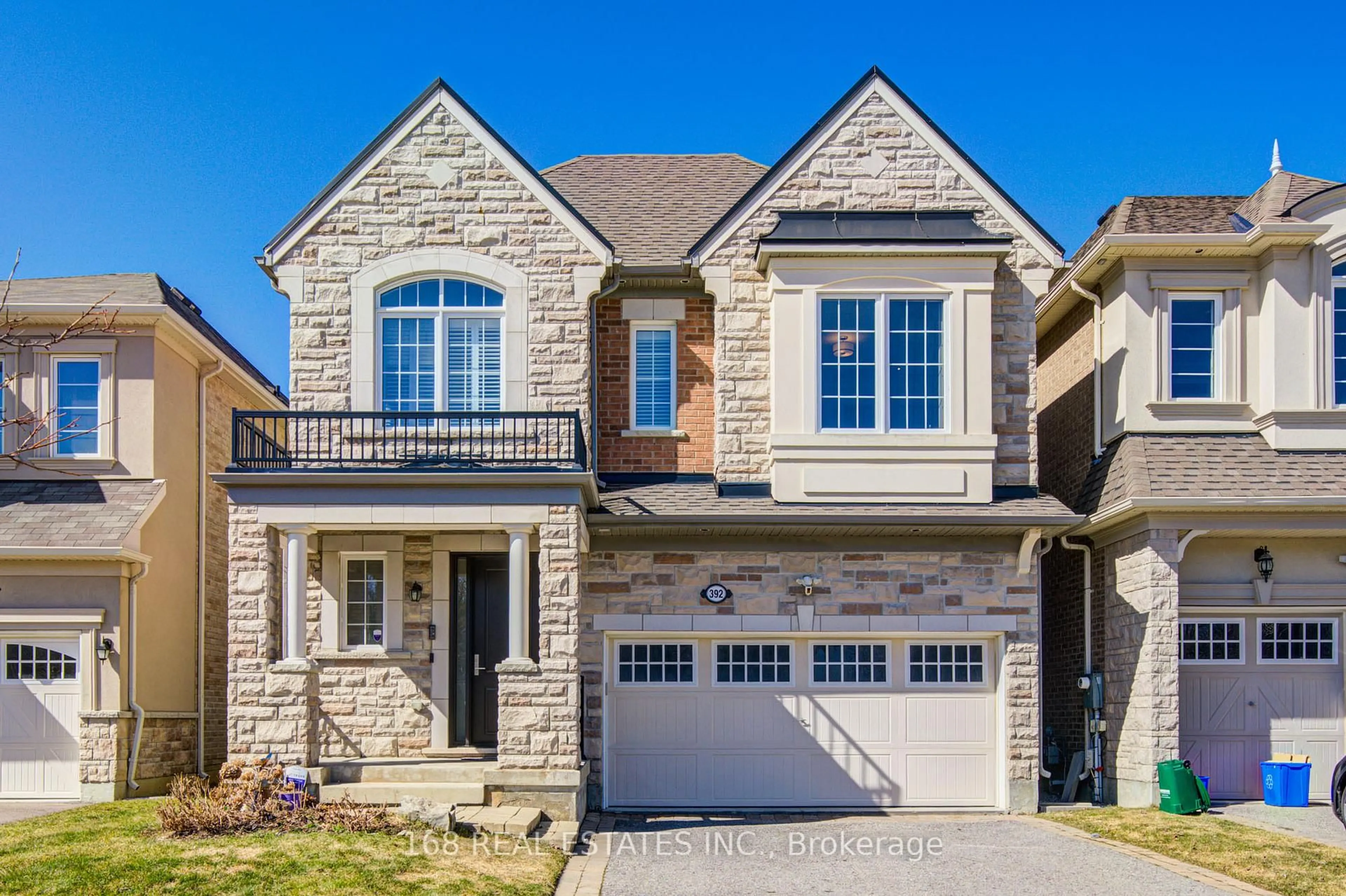 Home with brick exterior material, street for 392 Thomas Philips Dr, Aurora Ontario L4G 0T2
