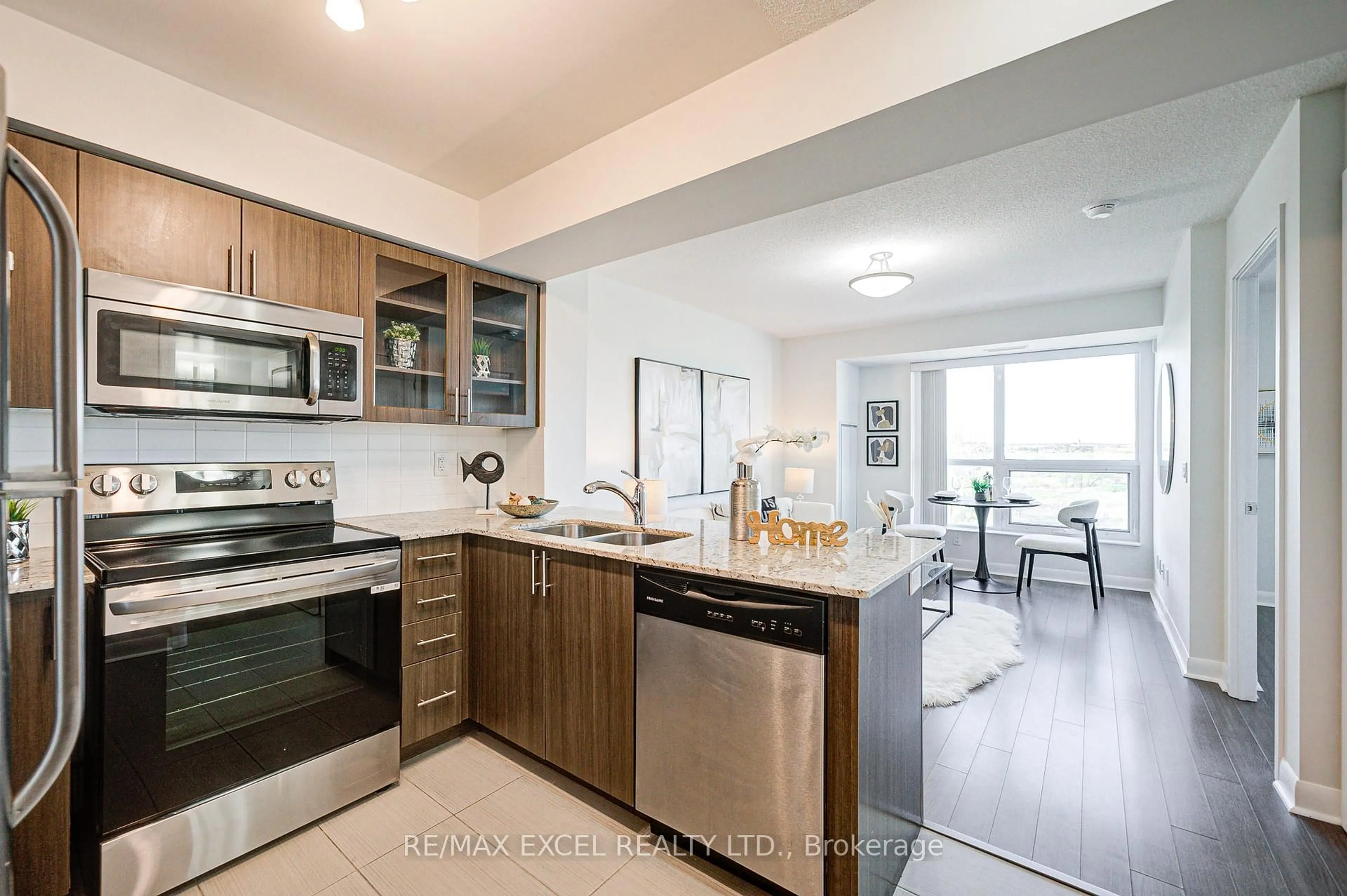 Open concept kitchen, unknown for 75 Norman Bethune Ave #619, Richmond Hill Ontario L4B 0B6