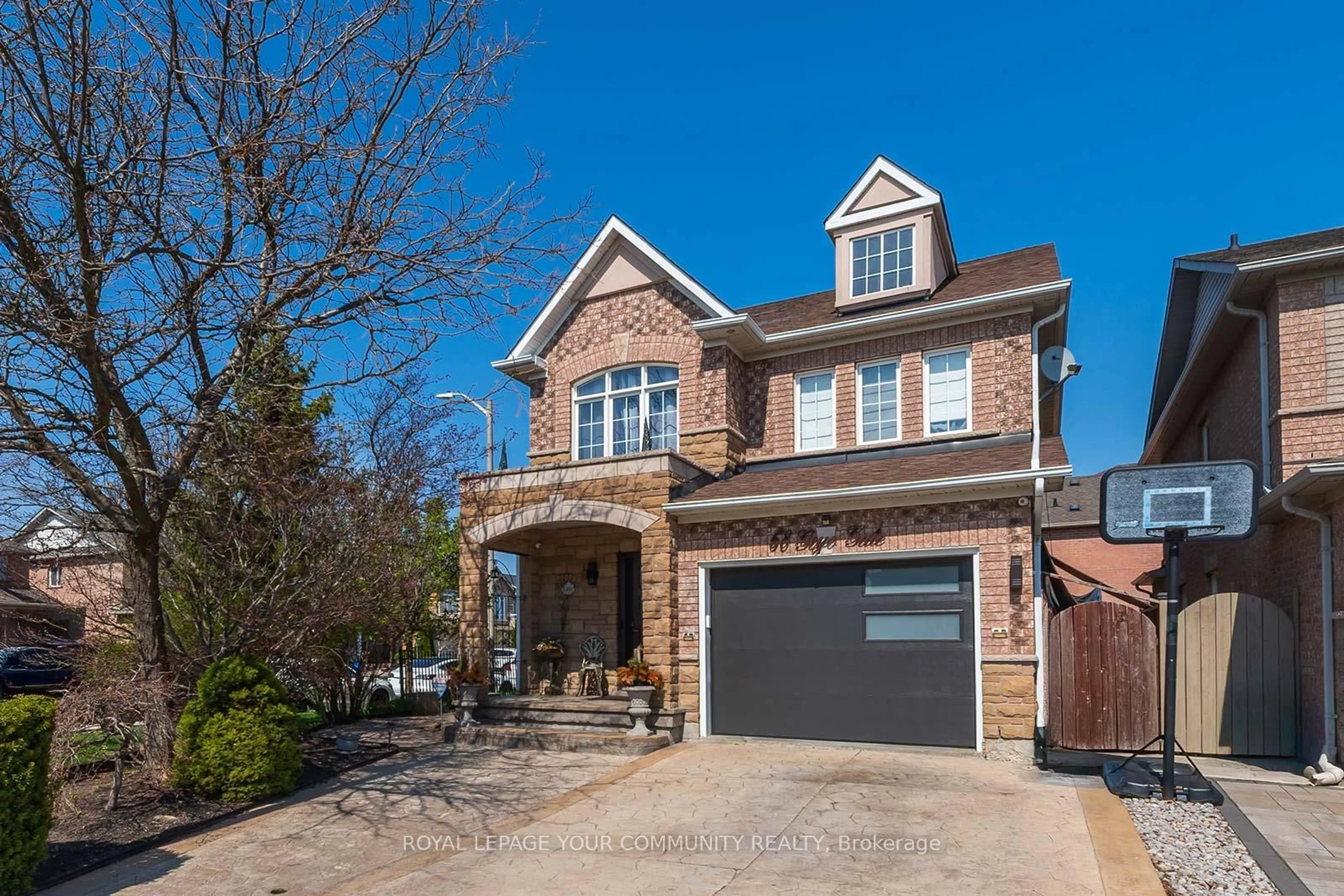 Home with brick exterior material, street for 68 Goyo Gate, Vaughan Ontario L6A 3T3