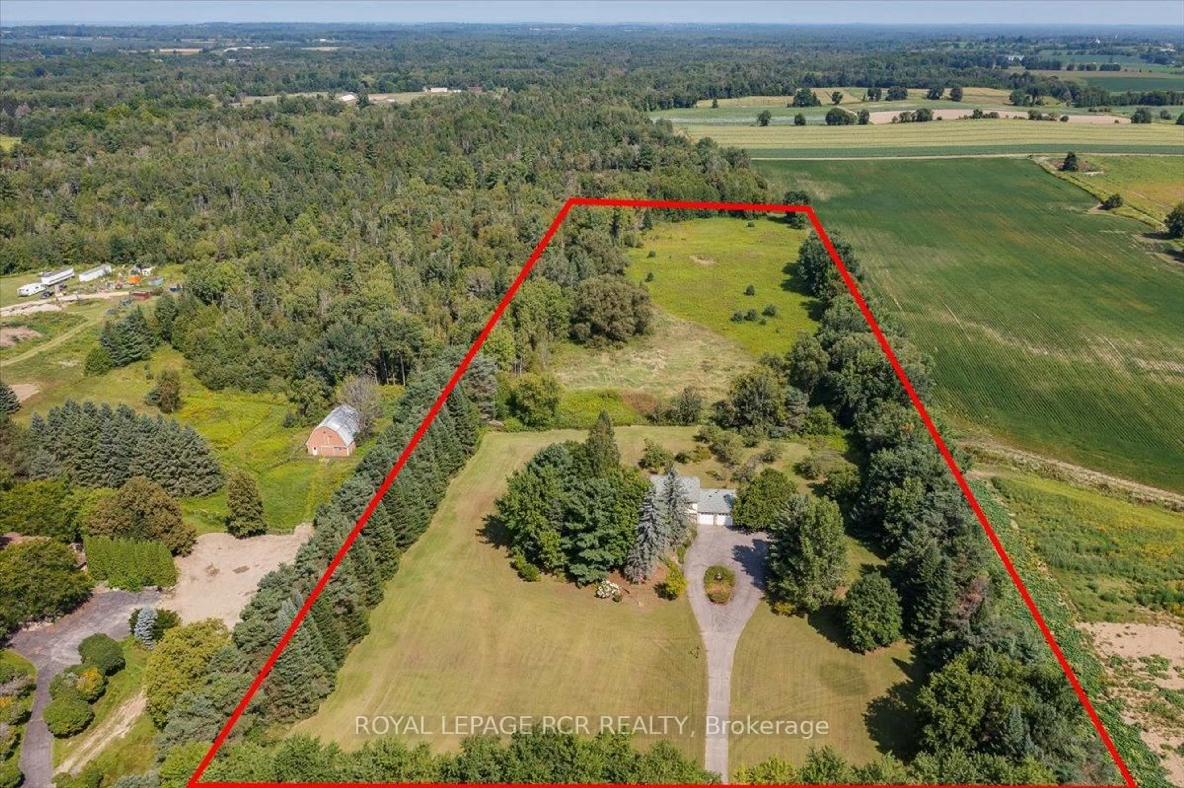 A pic from outside/outdoor area/front of a property/back of a property/a pic from drone, forest/trees view for 3990 Mount Albert Rd, East Gwillimbury Ontario L0G 1V0
