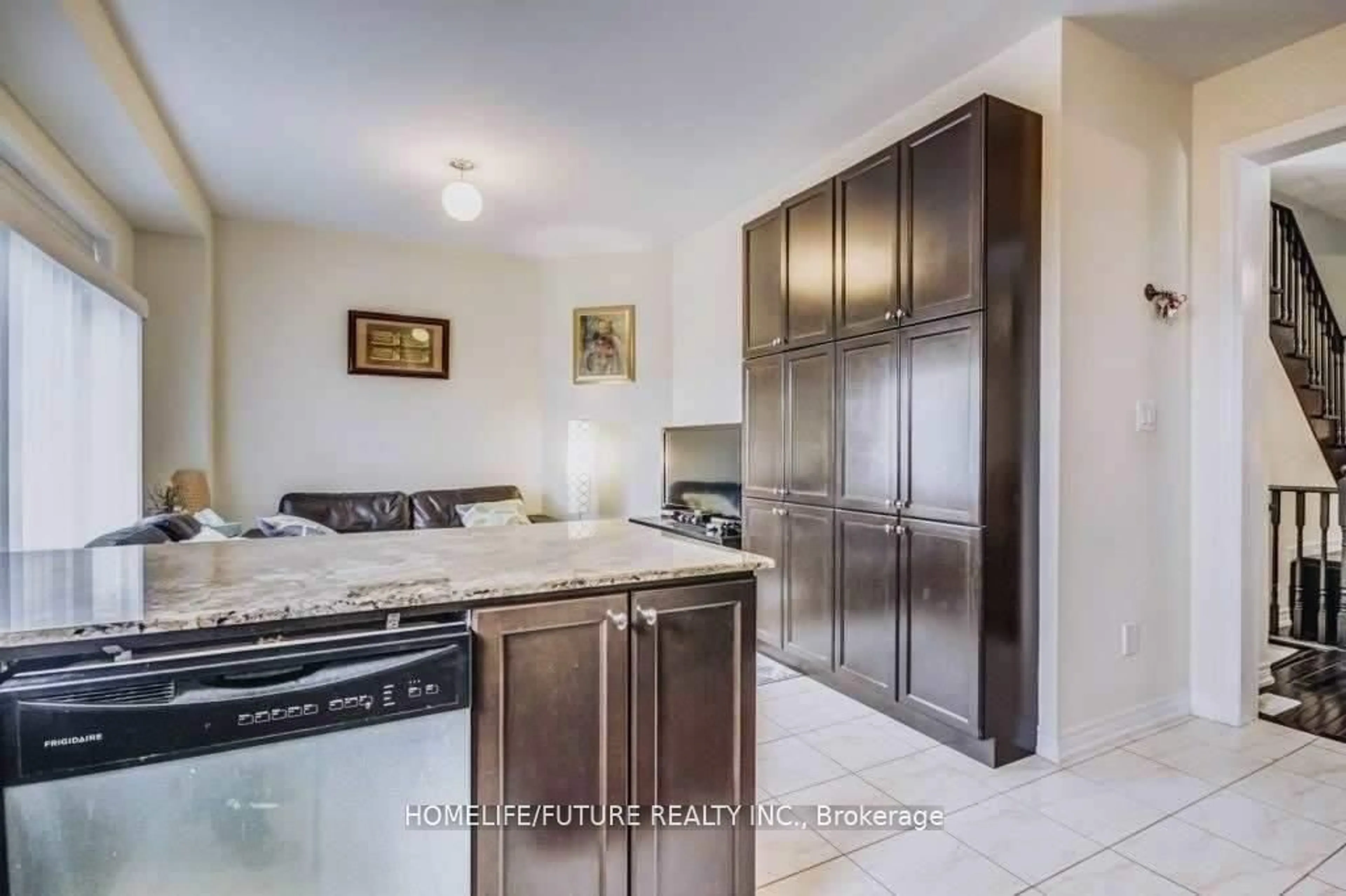 Open concept kitchen, ceramic/tile floor for 89 Hammersly Blvd, Markham Ontario L6E 0L1