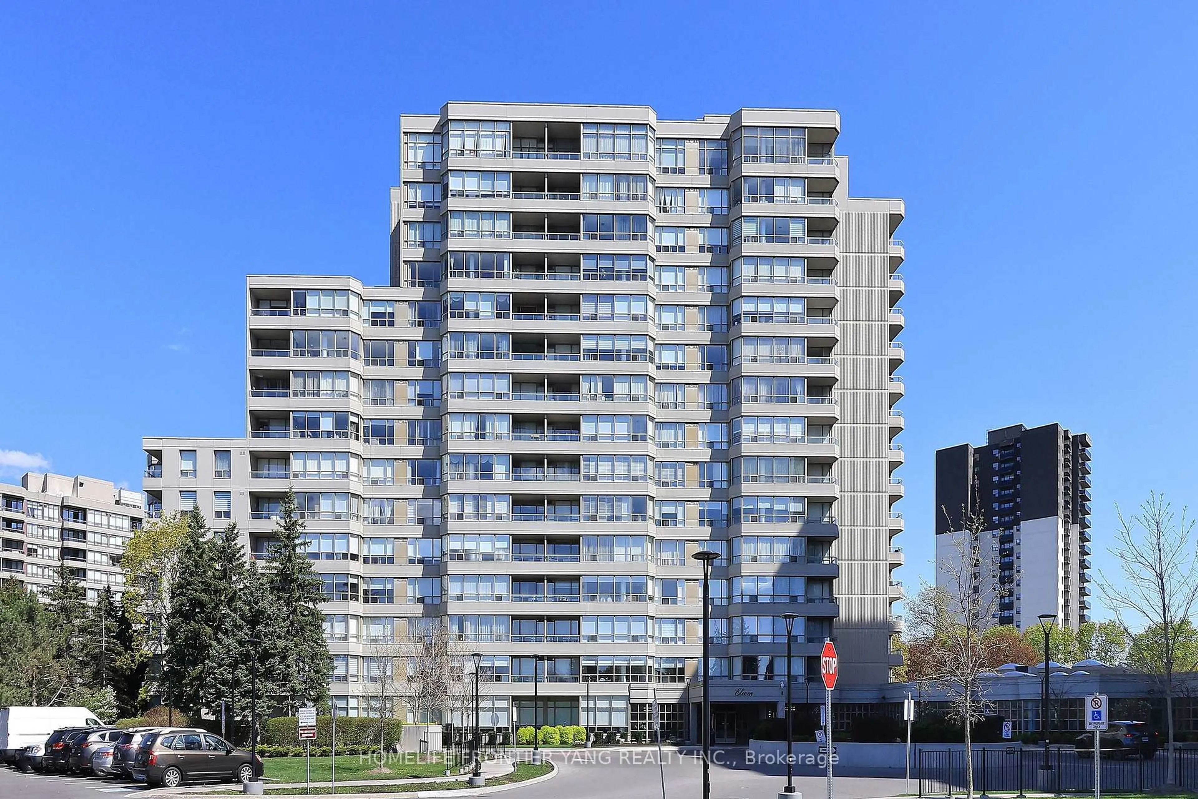 Unknown for 11 Townsgate Dr #303, Vaughan Ontario L4J 8G4