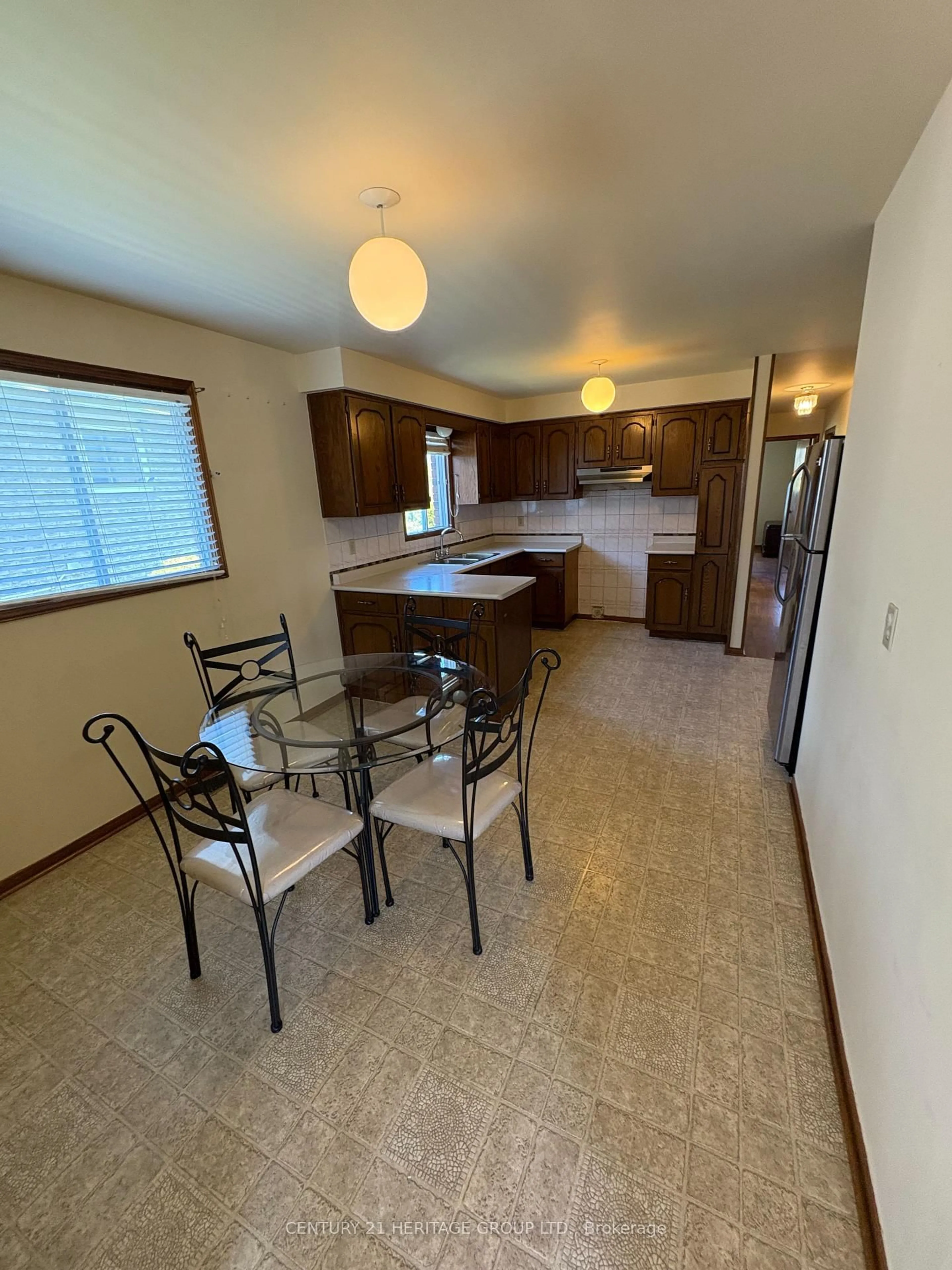 Unknown for 117 Maplegrove Ave, Bradford West Gwillimbury Ontario L3Z 1R9