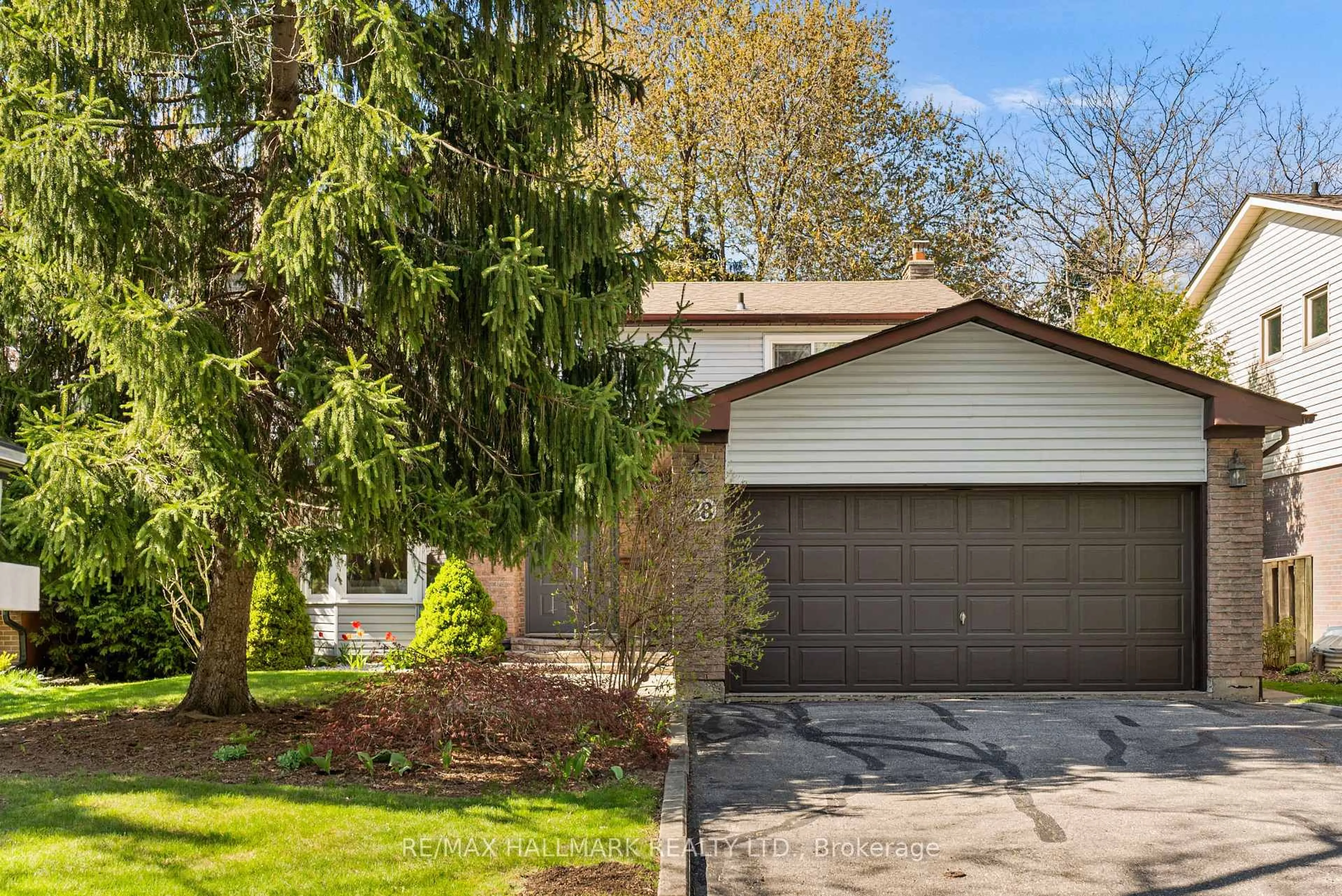 Unknown for 28 Drumern Cres, Richmond Hill Ontario L4C 5H8