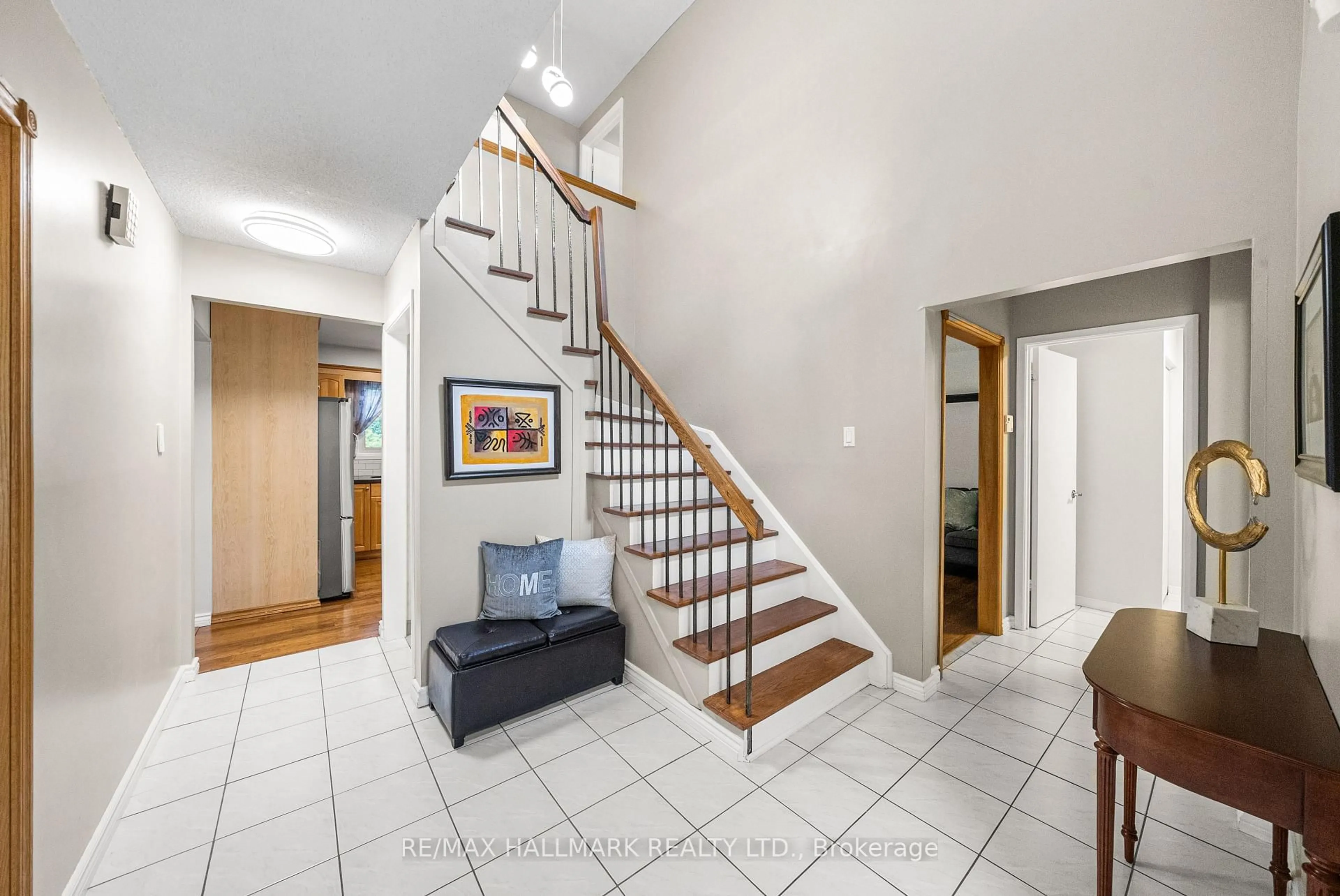 Unknown for 28 Drumern Cres, Richmond Hill Ontario L4C 5H8