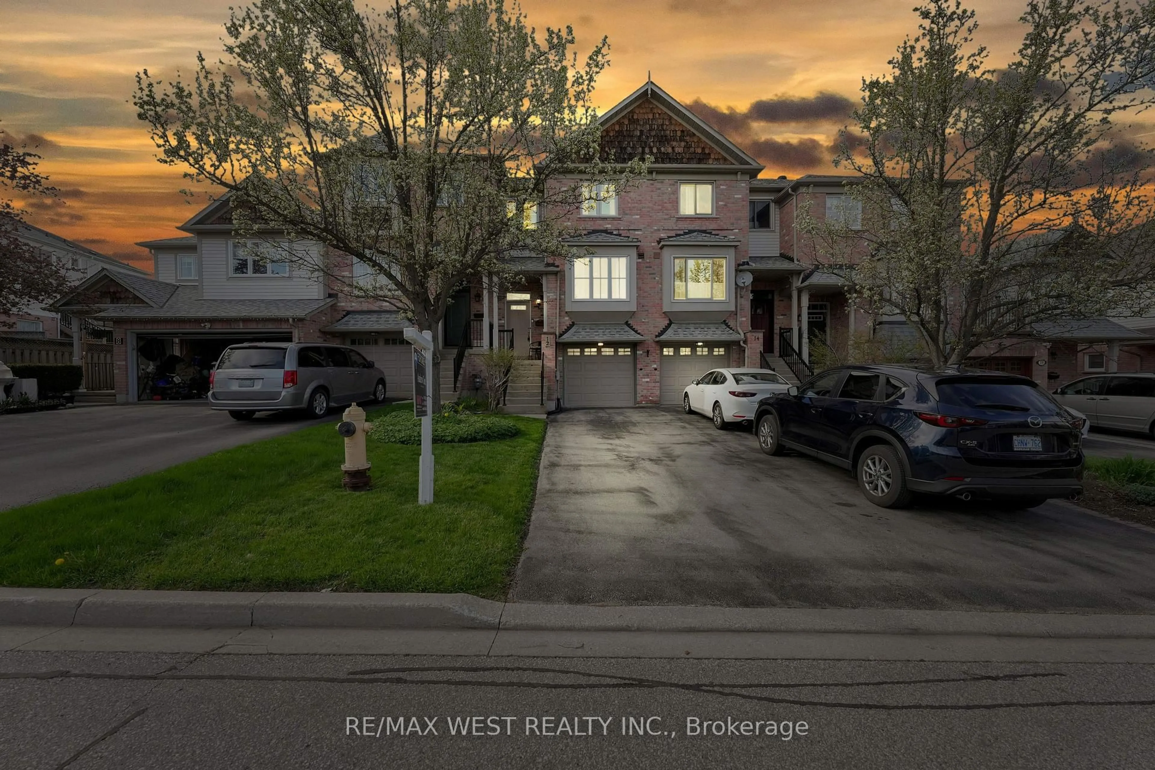 A pic from outside/outdoor area/front of a property/back of a property/a pic from drone, street for 12 Charlotte Angliss Rd, Markham Ontario L3P 7W6