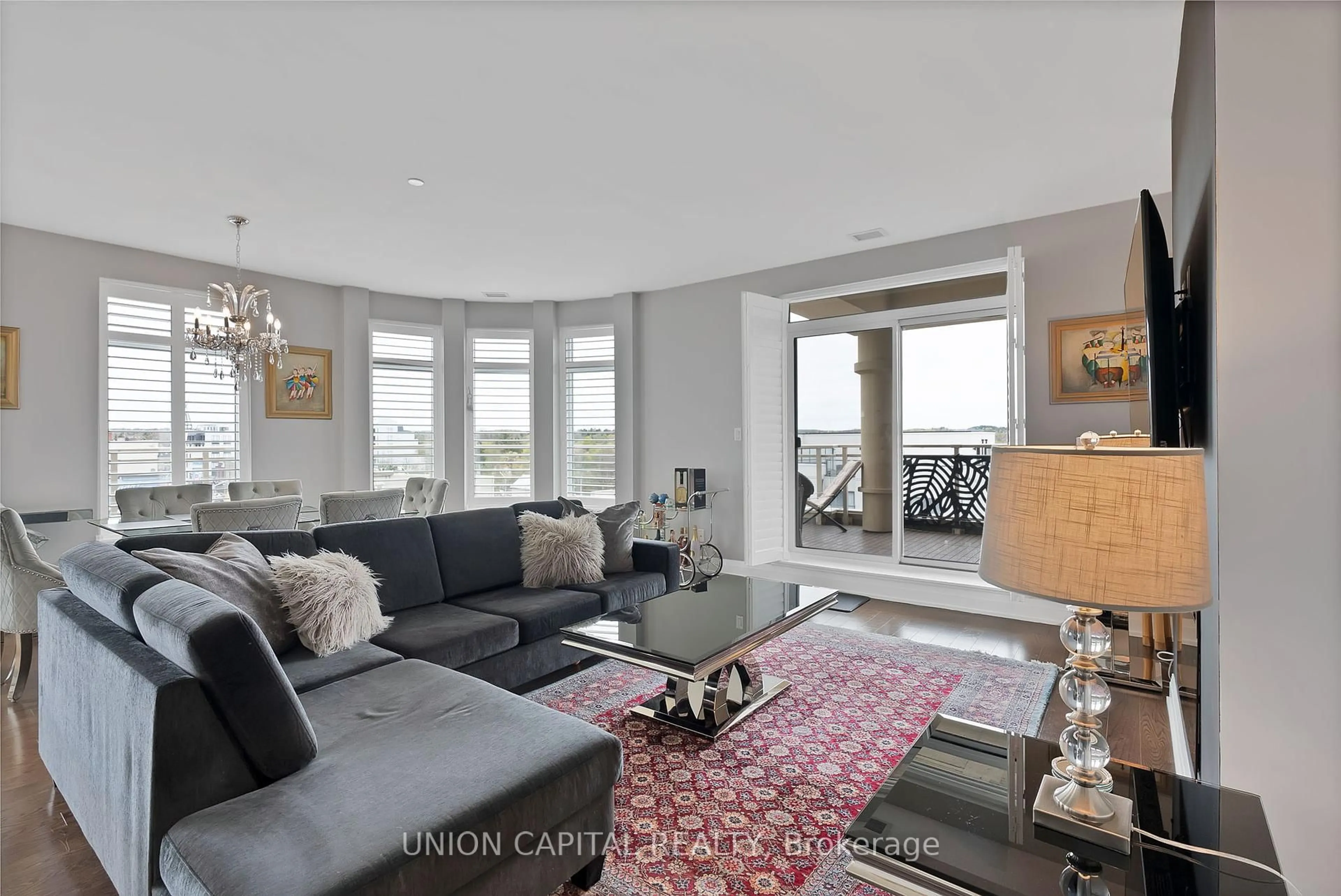 Living room with furniture, unknown for 15277 Yonge St #505, Aurora Ontario L4G 1N6