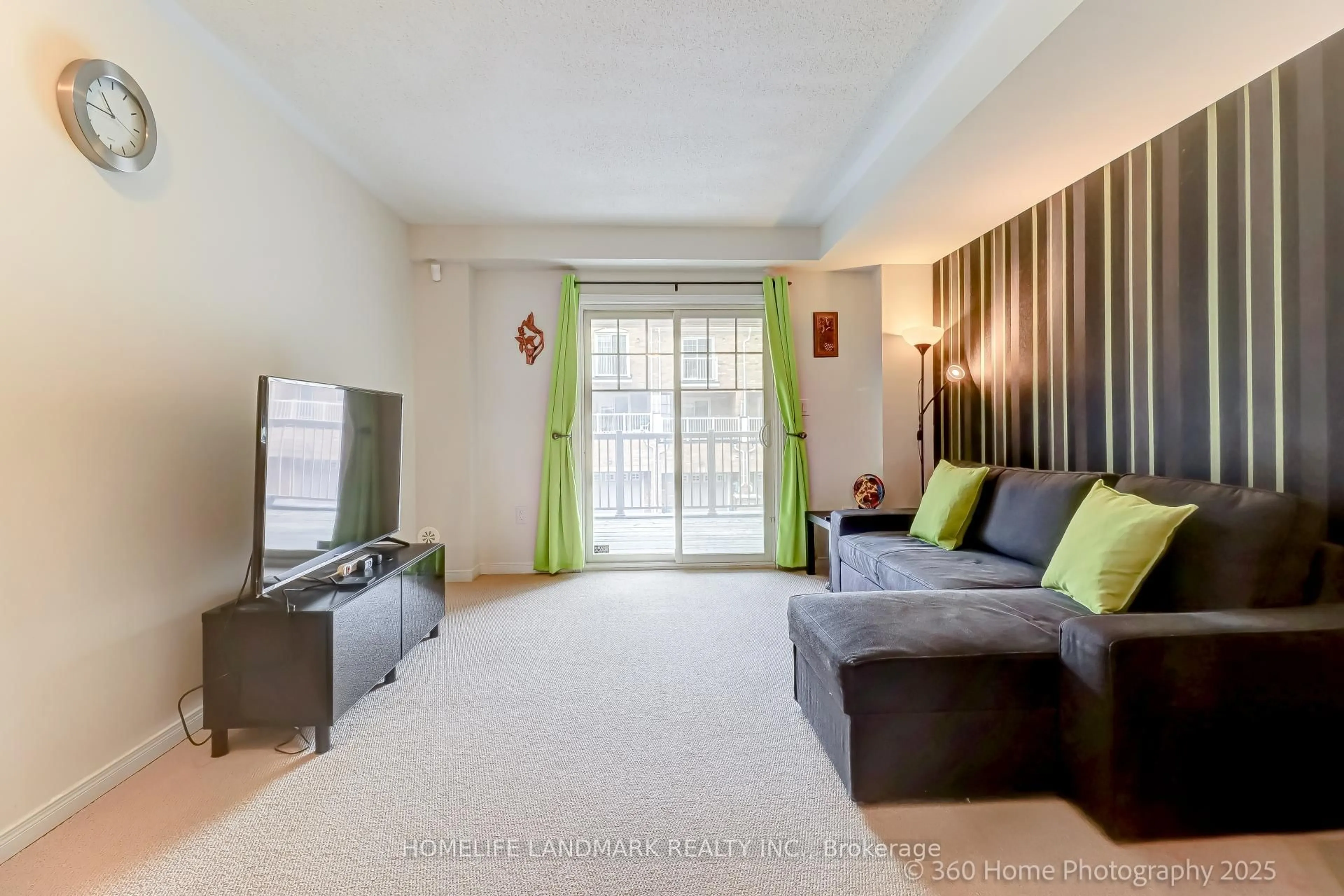 Living room with furniture, unknown for 5293 Major Mackenzie Dr, Markham Ontario L6C 0N3